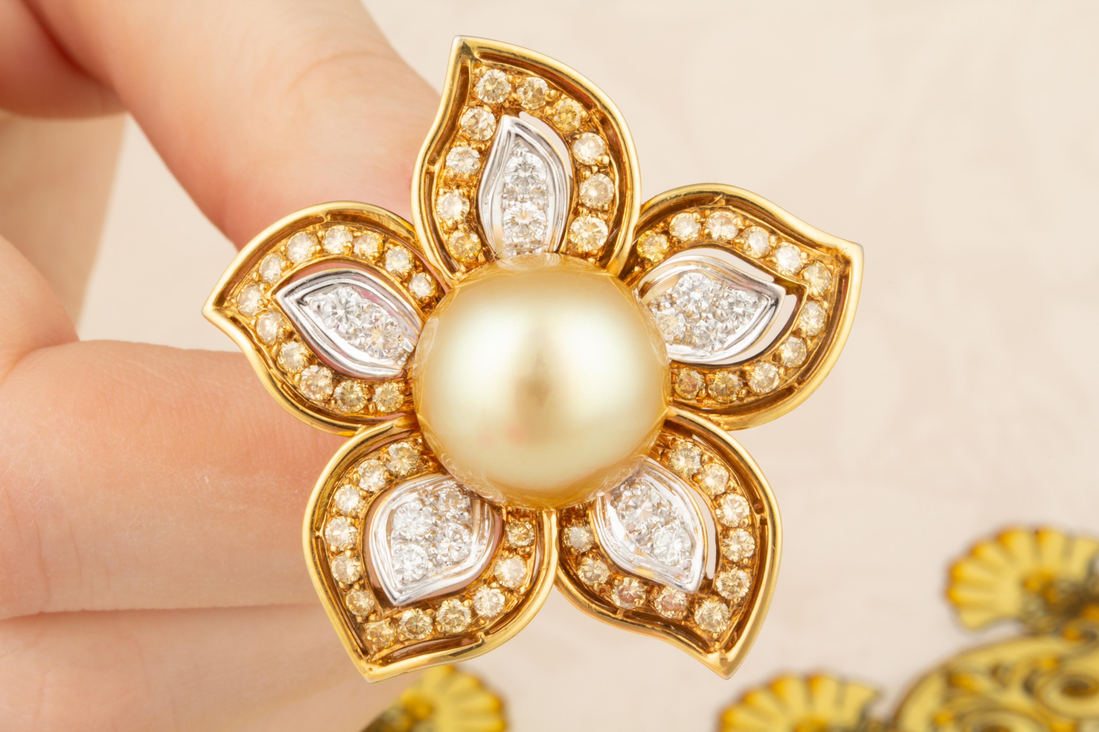 Ella Gafter 16mm Pearl Diamond Flower Earrings In New Condition In New York, NY