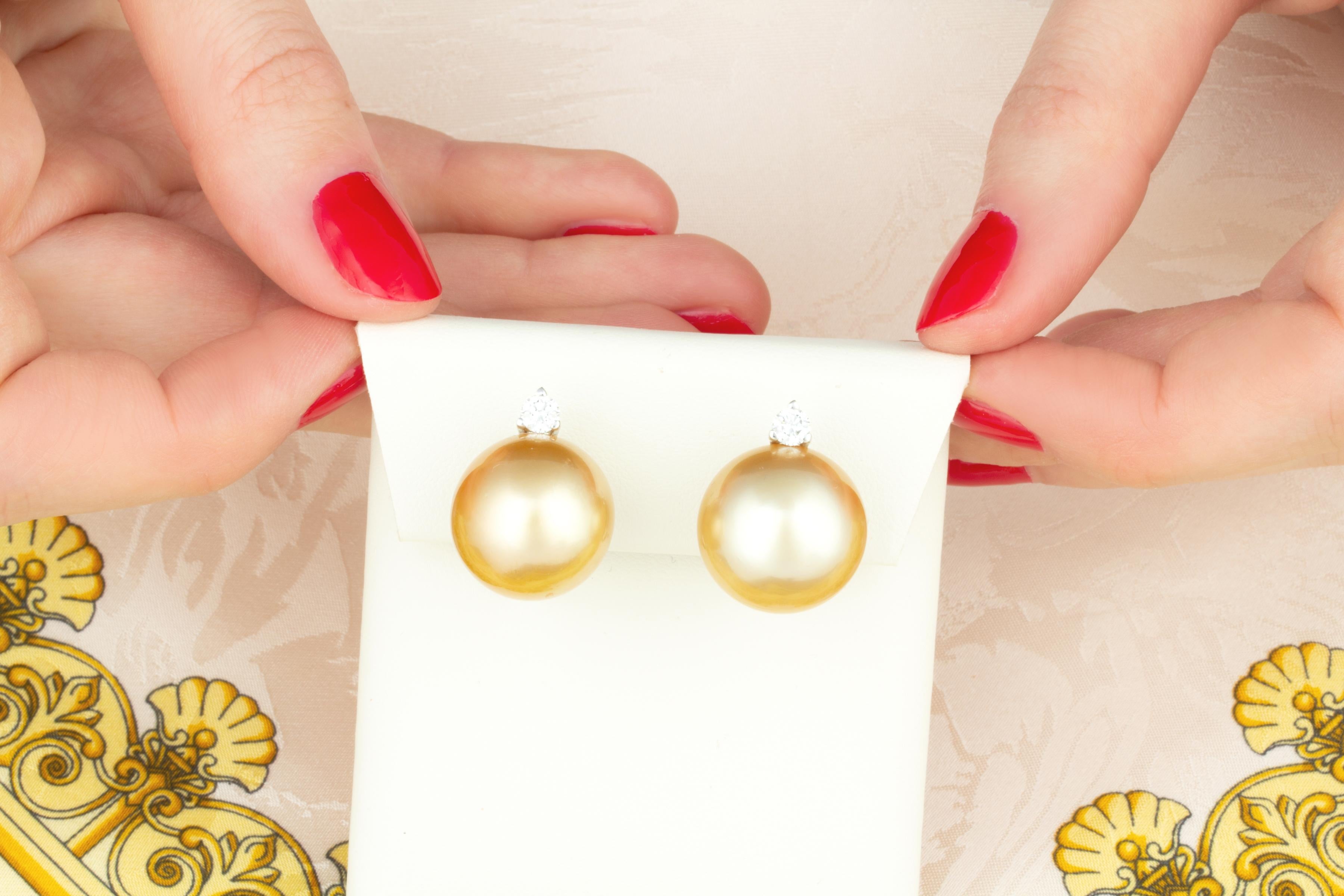 Ella Gafter Goldene Perlen-Diamant-Ohrclips (Künstler*in) im Angebot