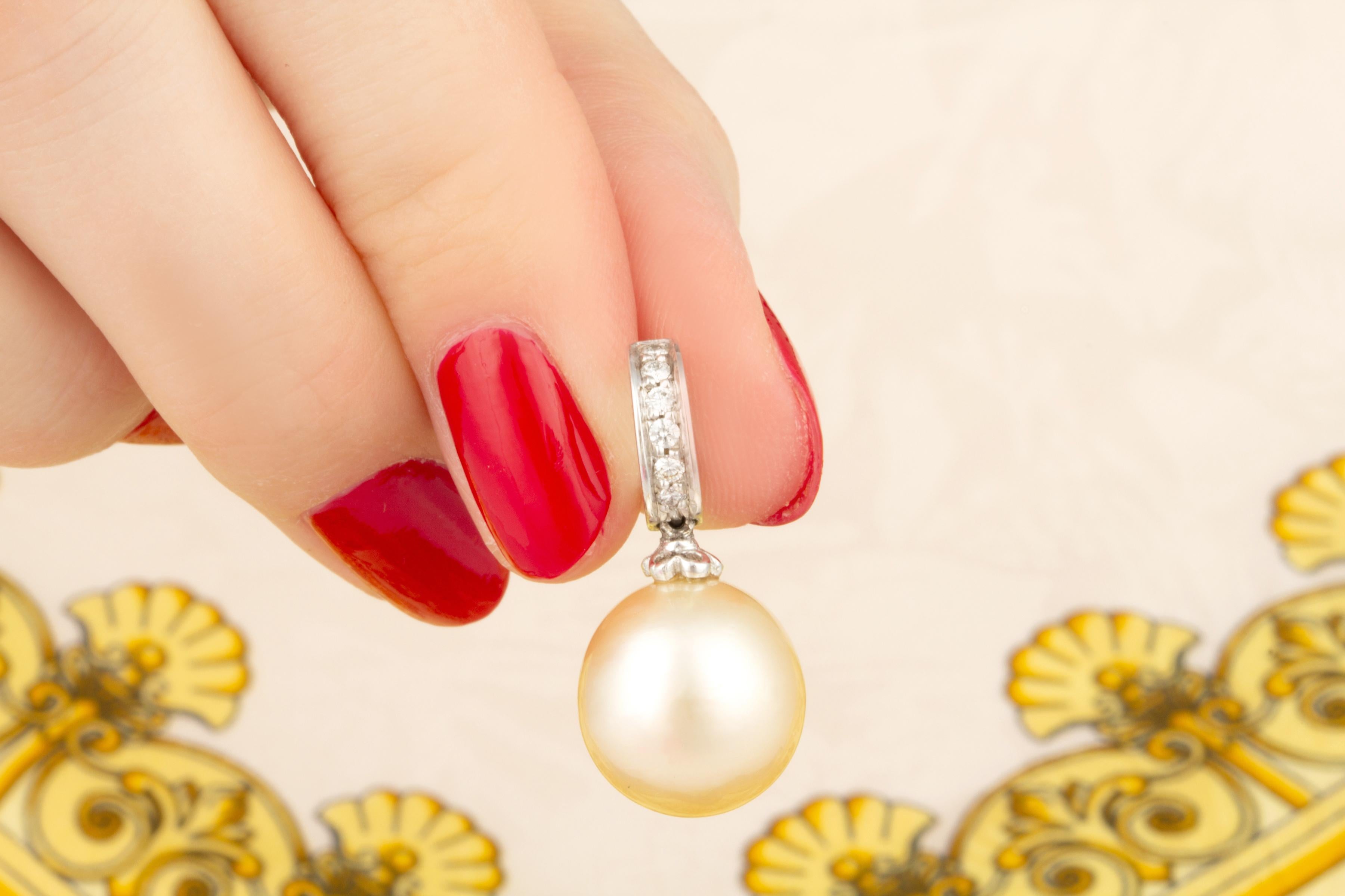 Women's Ella Gafter Golden Pearl Diamond Earrings