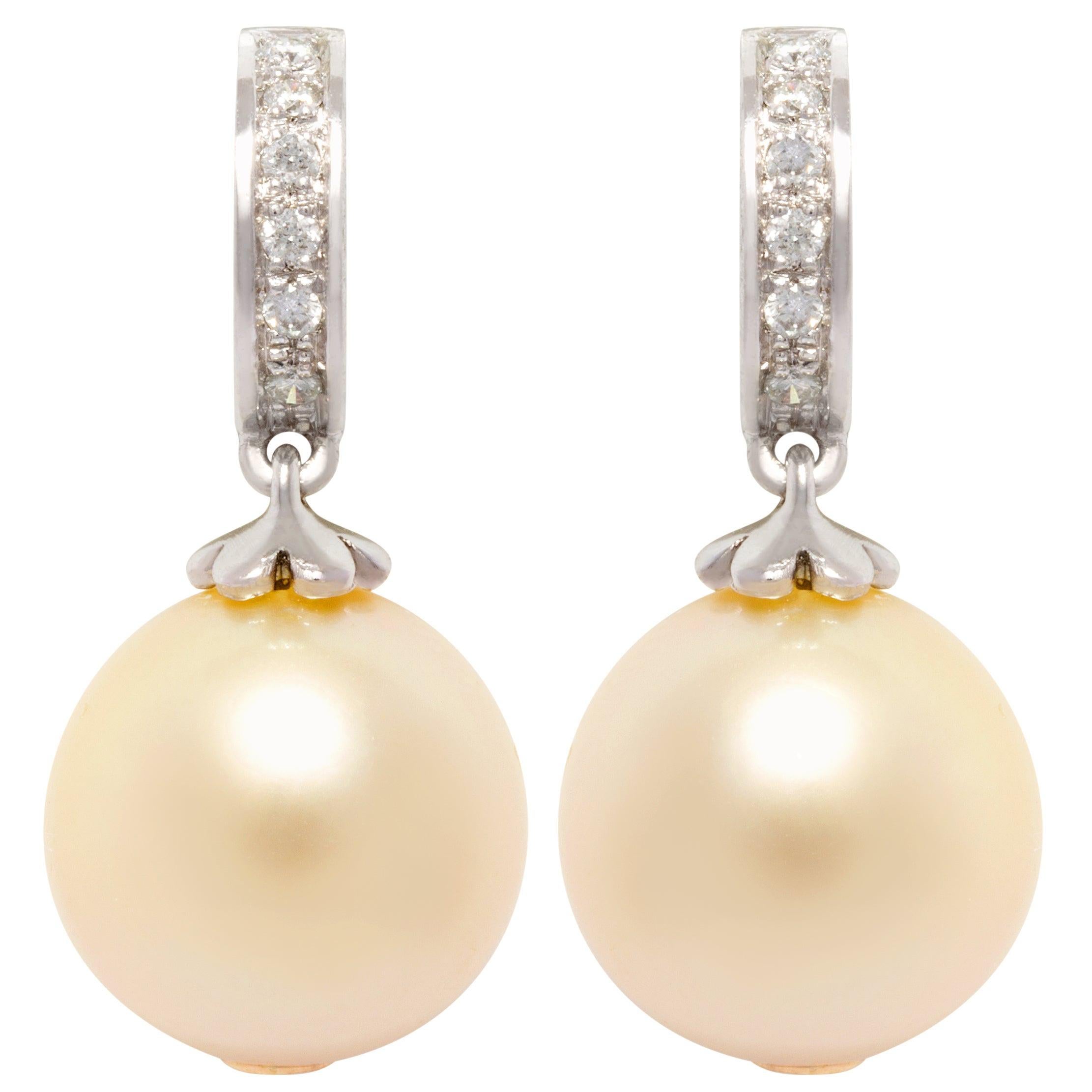 Ella Gafter Goldene Perlen-Diamant-Ohrringe im Angebot