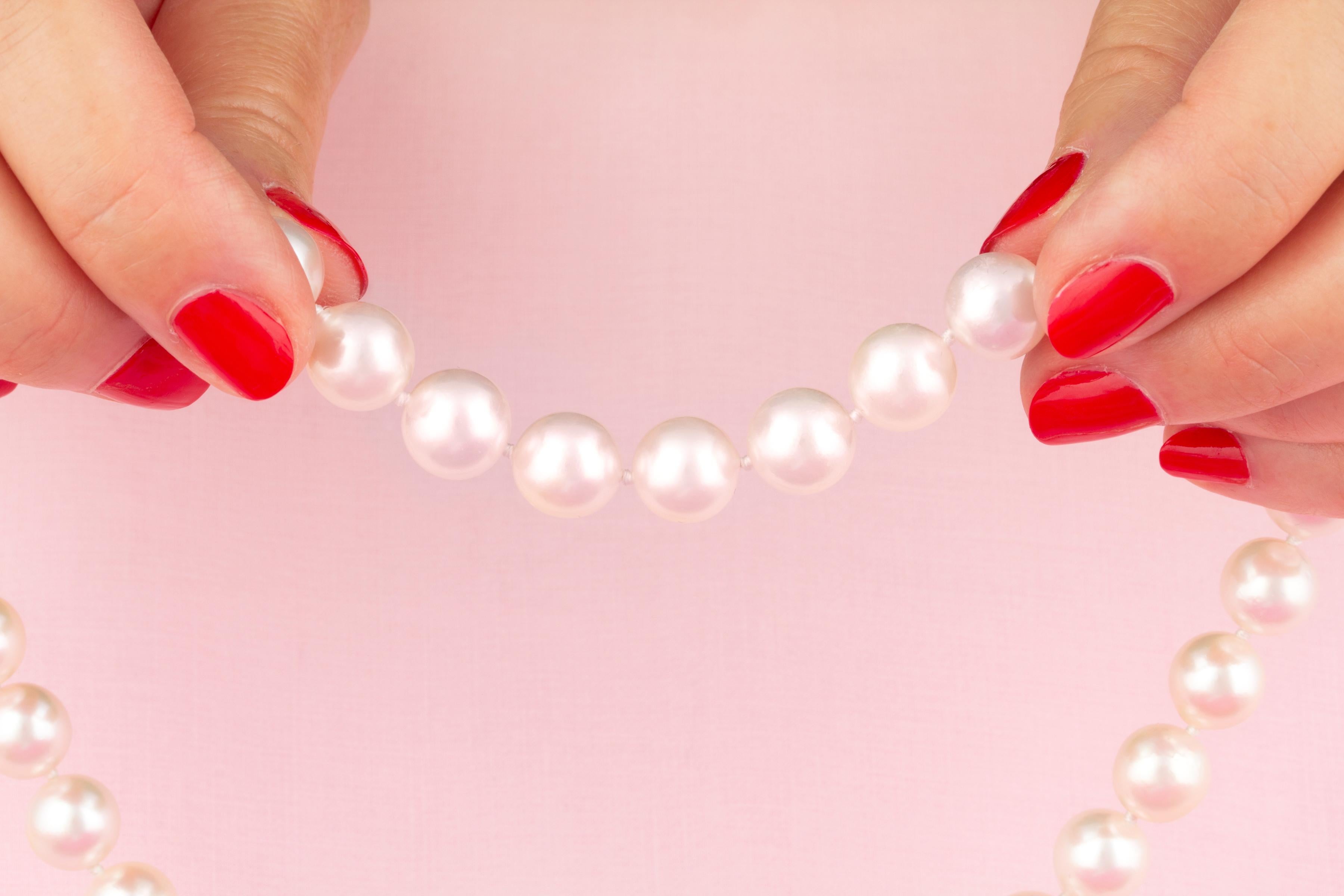 Pearl Necklace 10.5/10mm Design by Ella Gafter In New Condition In New York, NY