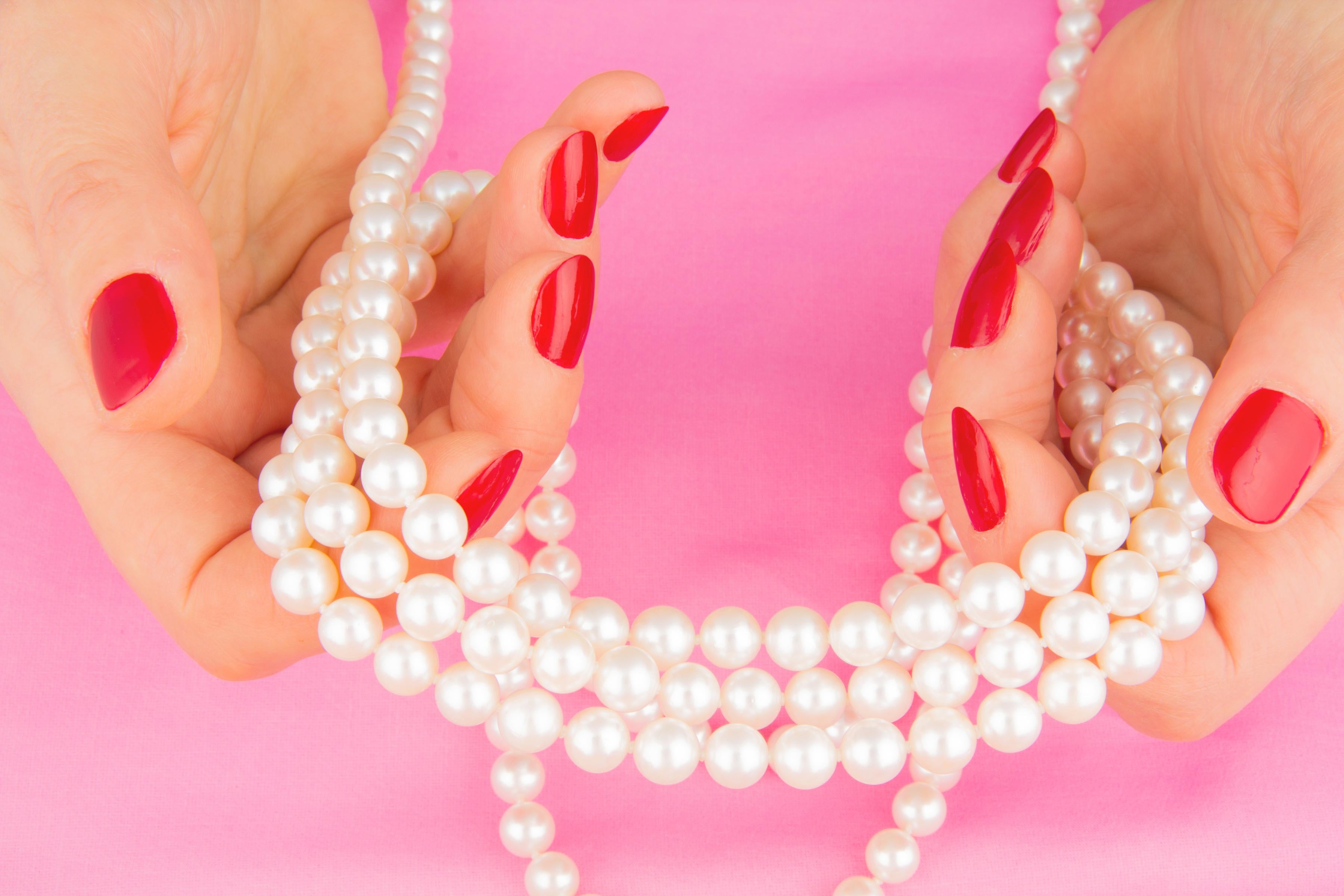 Ella Gafter Japanische Perlenkette (Künstler*in) im Angebot