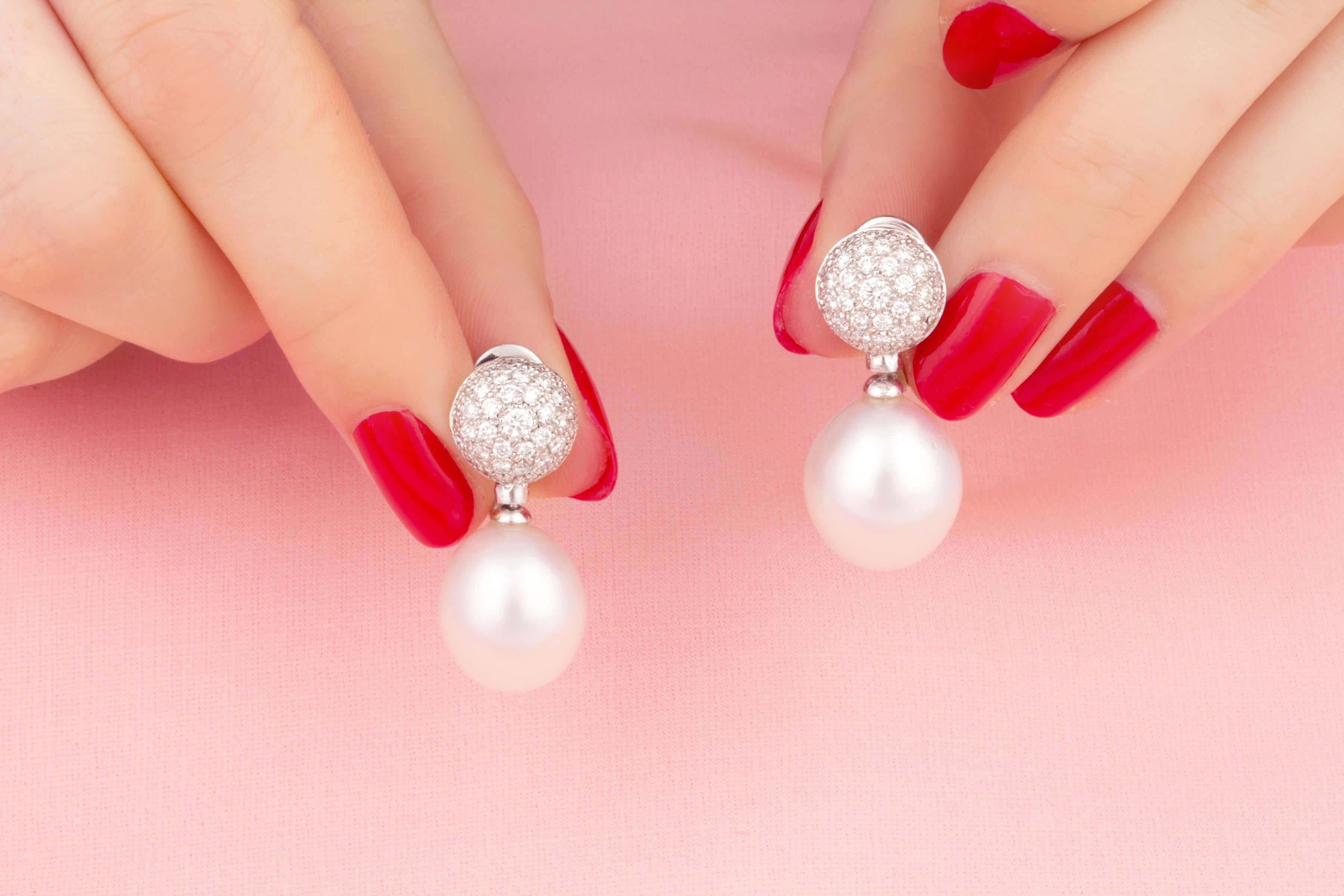 oval pearl stud earrings