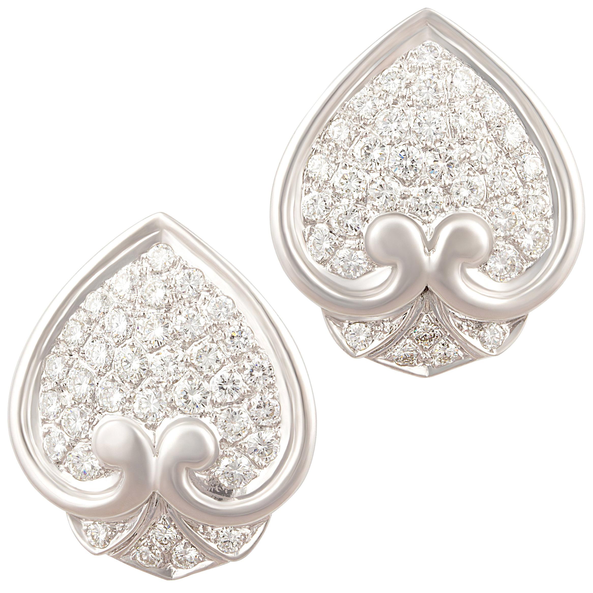Ella Gafter Pavé Diamond Spade Earrings  For Sale
