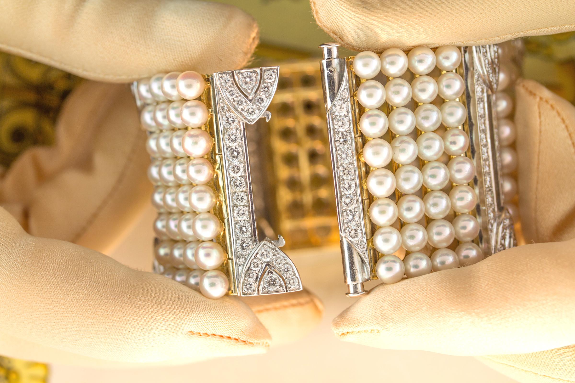 Ella Gafter Diamond Pearl Cuff Bracelet In New Condition For Sale In New York, NY