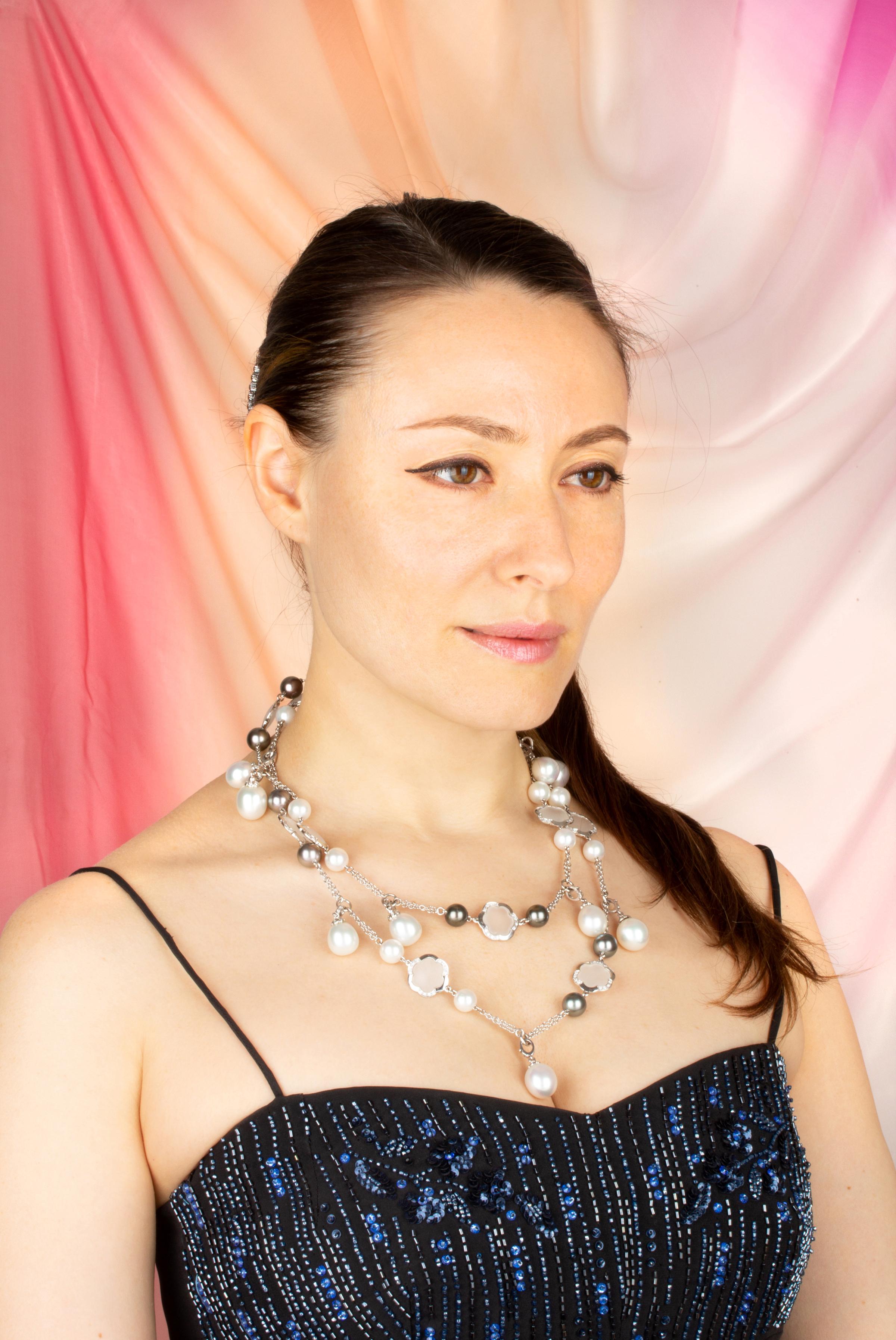 Artiste Ella Gafter Collier de perles et de diamants en vente