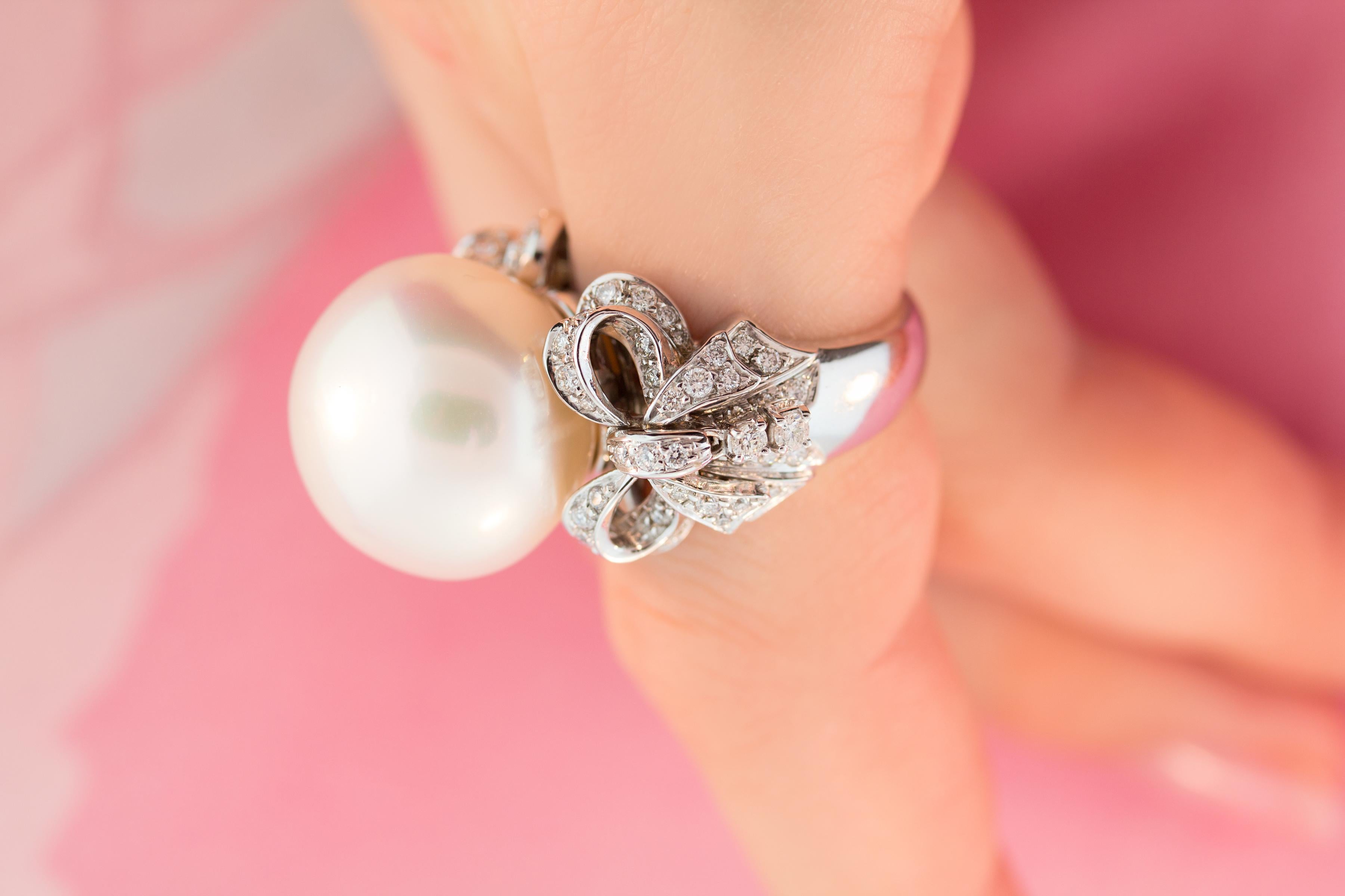 Bague à nœud en perles des mers du Sud et diamants Design/One par Ella Gafter Neuf - En vente à New York, NY