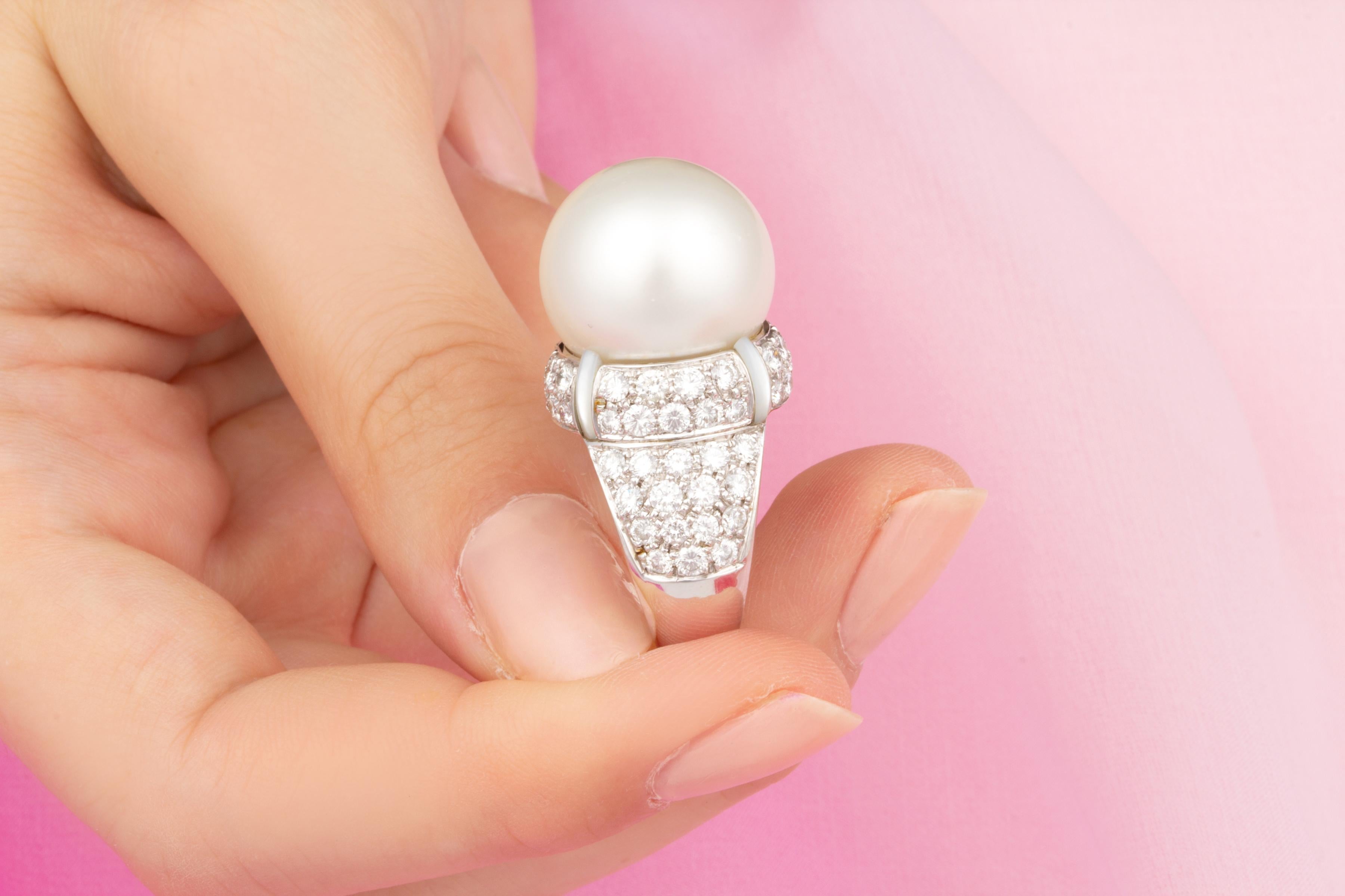 Ella Gafter Pearl Diamond Cocktail Ring In New Condition For Sale In New York, NY