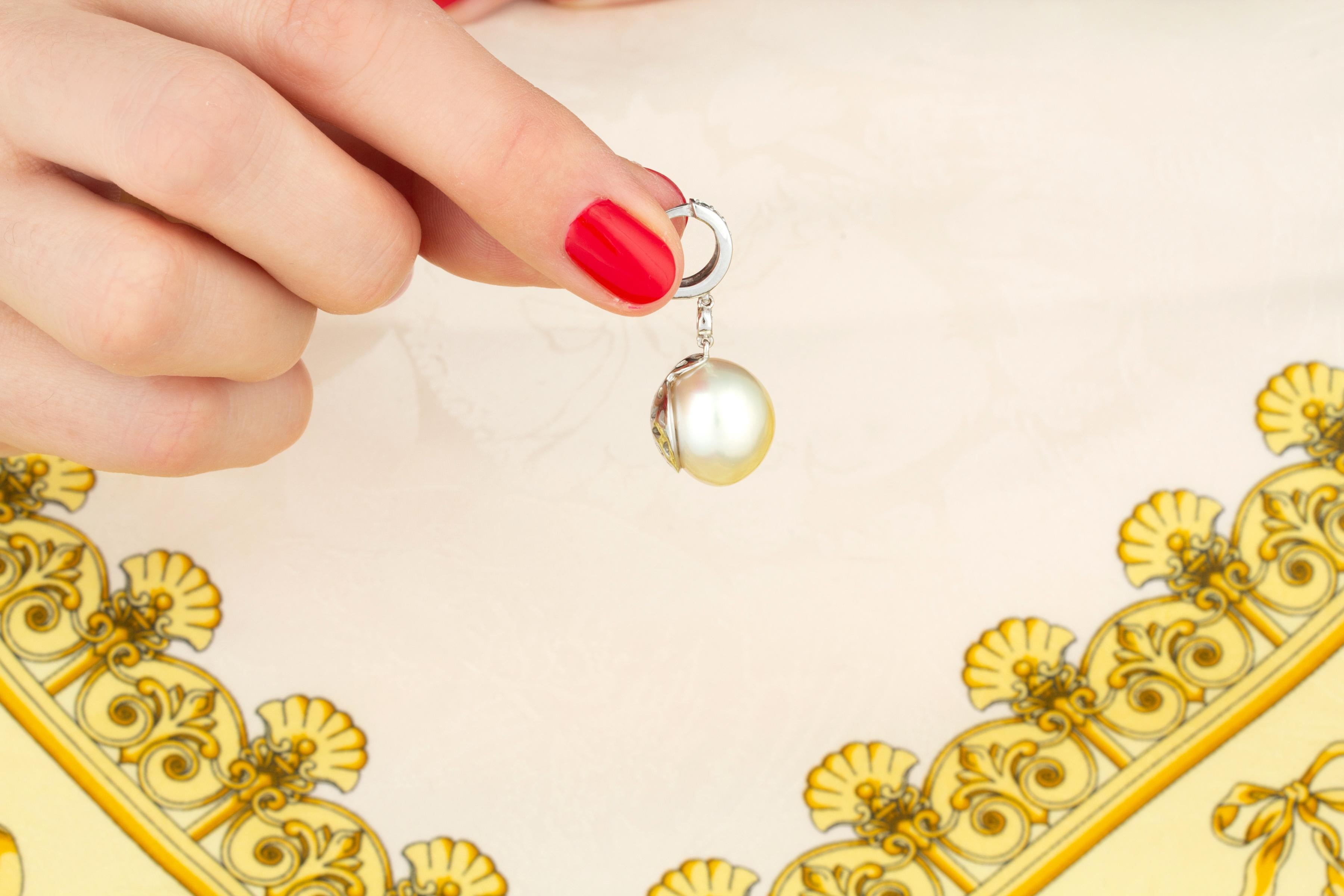 Taille brillant Ella Gafter - Créoles avec perles et diamants en vente