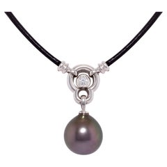 Ella Gafter Pearl Diamond Pendant