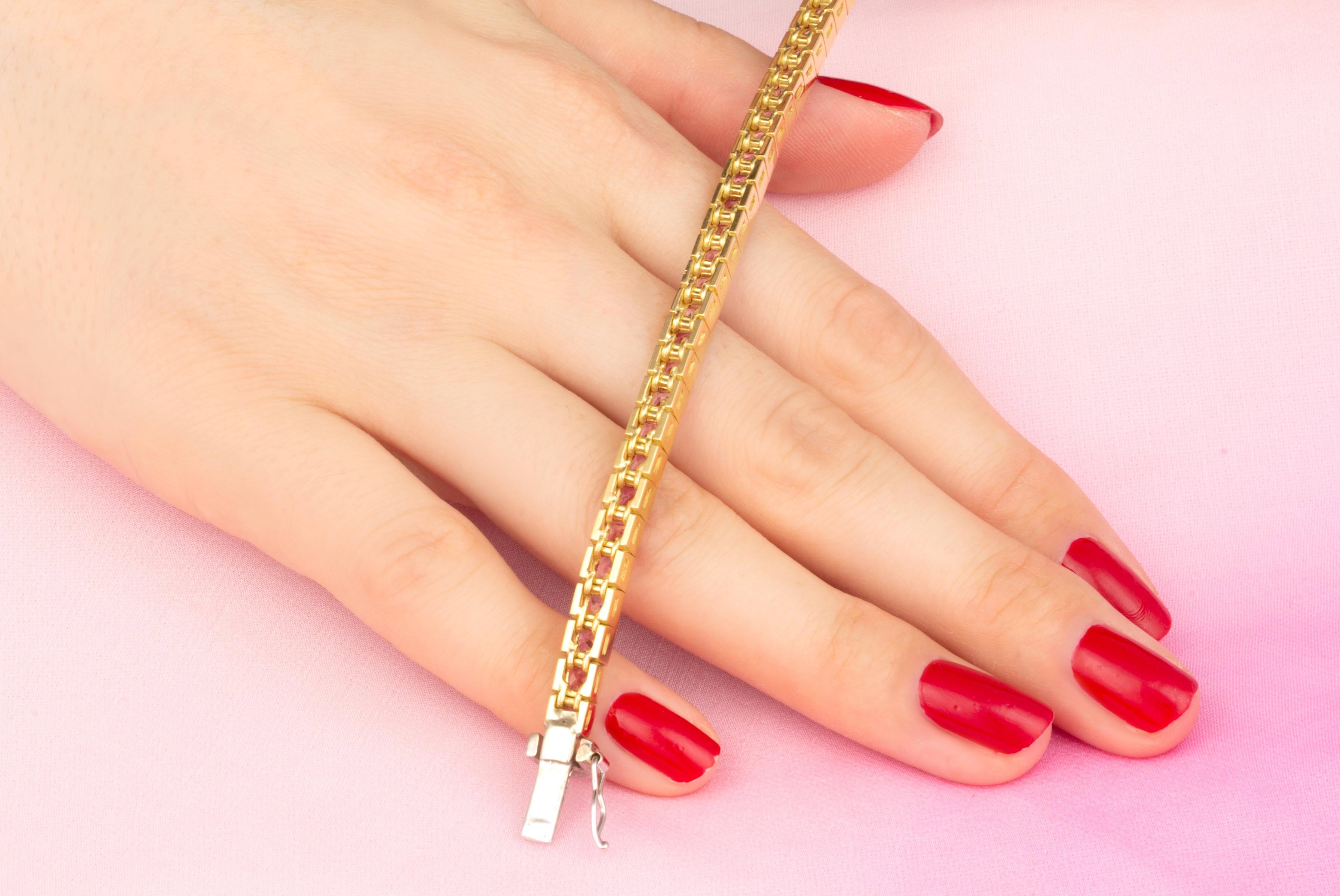 Brilliant Cut Ella Gafter Pink Sapphire Diamond Color Bracelet For Sale