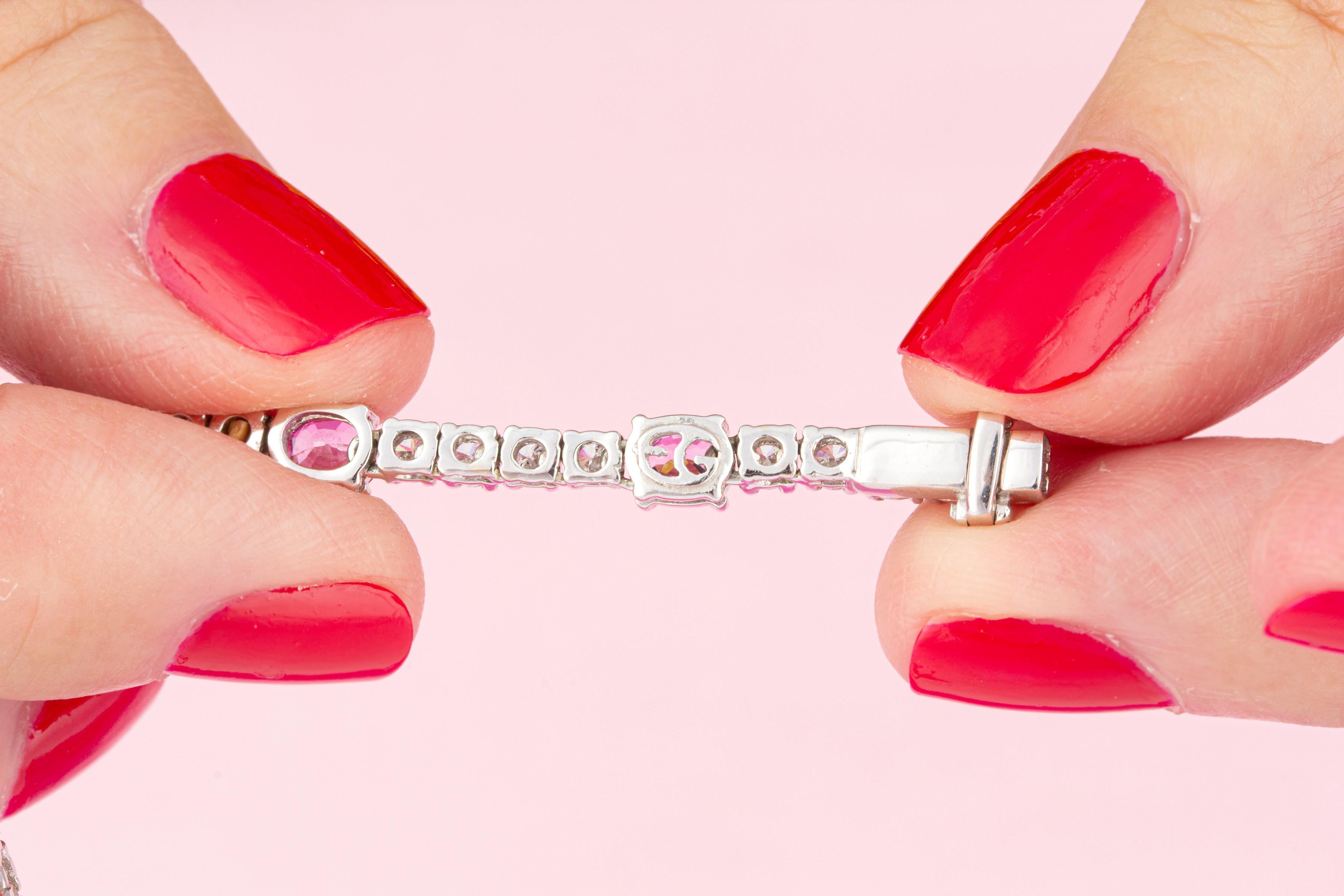 Set di collana e orecchini con zaffiro rosa e diamanti Design di Ella Gafter in vendita 4