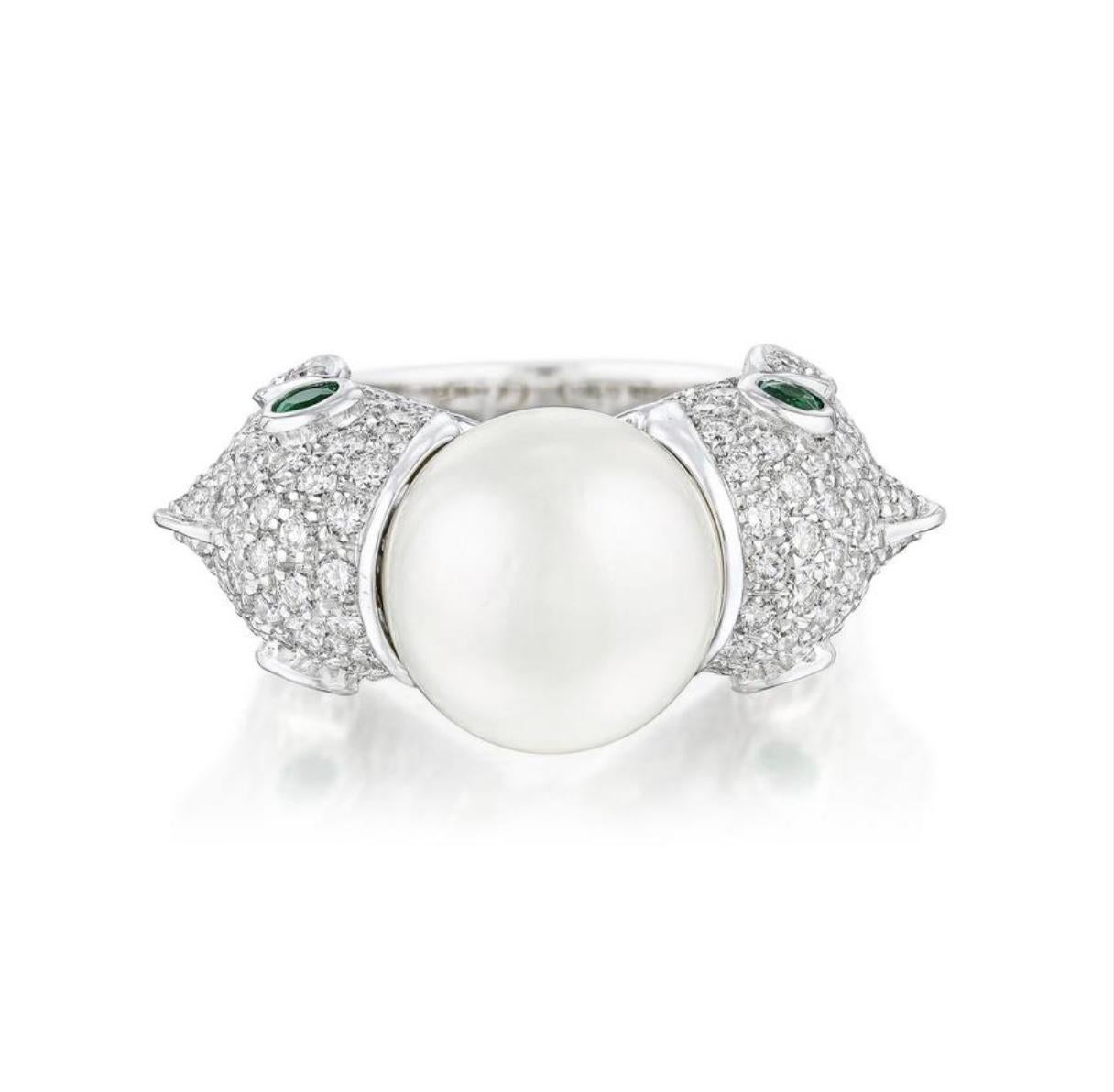 Round Cut Ella Gafter Pisces Diamond Pearl Emerald Zodiac Ring in 18K Ring For Sale