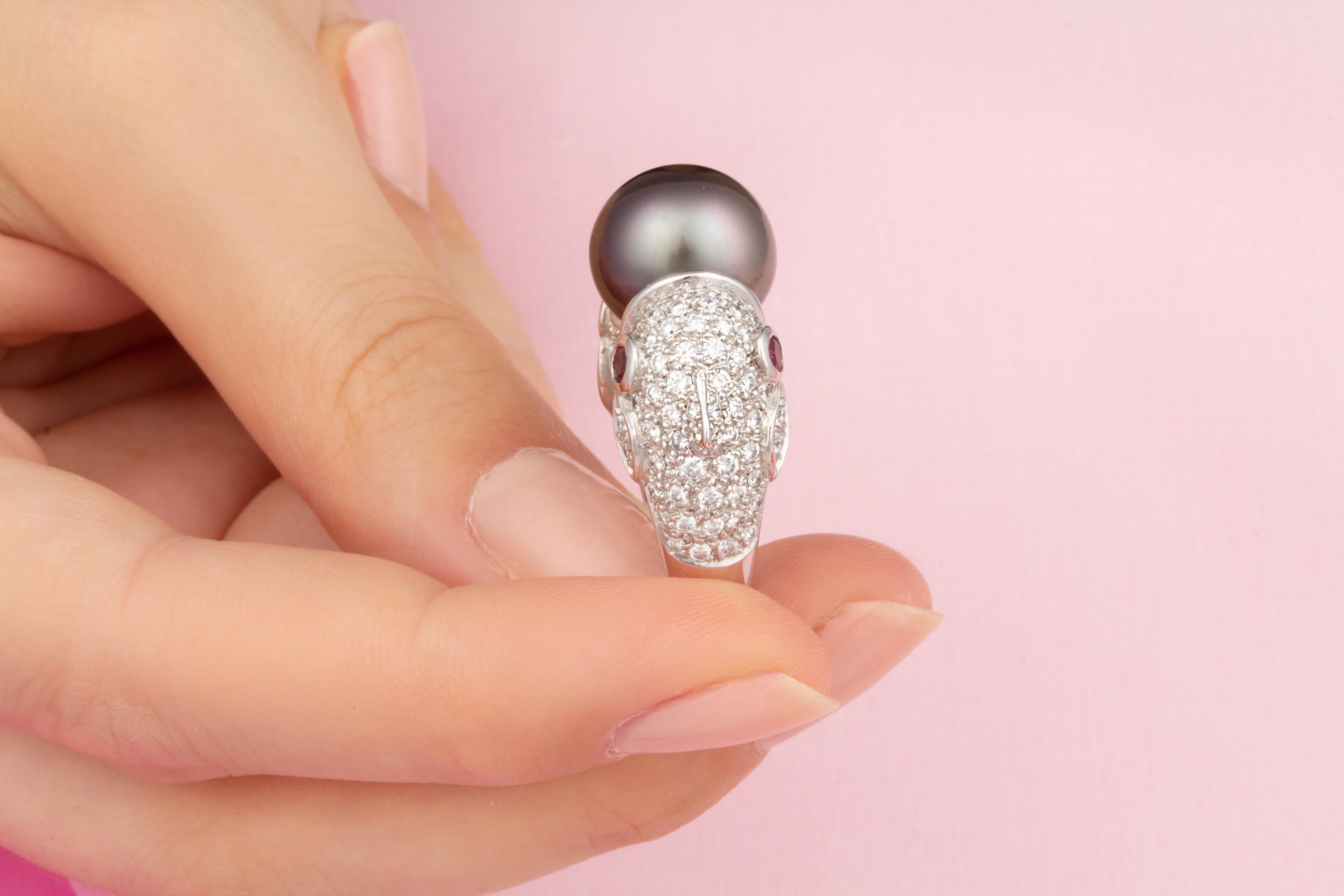 Women's or Men's Ella Gafter Pisces Diamonds Pearl Zodiac Ring  For Sale