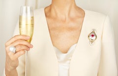 Broche en rubis et diamants Design/One par Ella Gafter