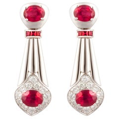 Pendientes de gota de diamante rubí diseñados por Ella Gafter