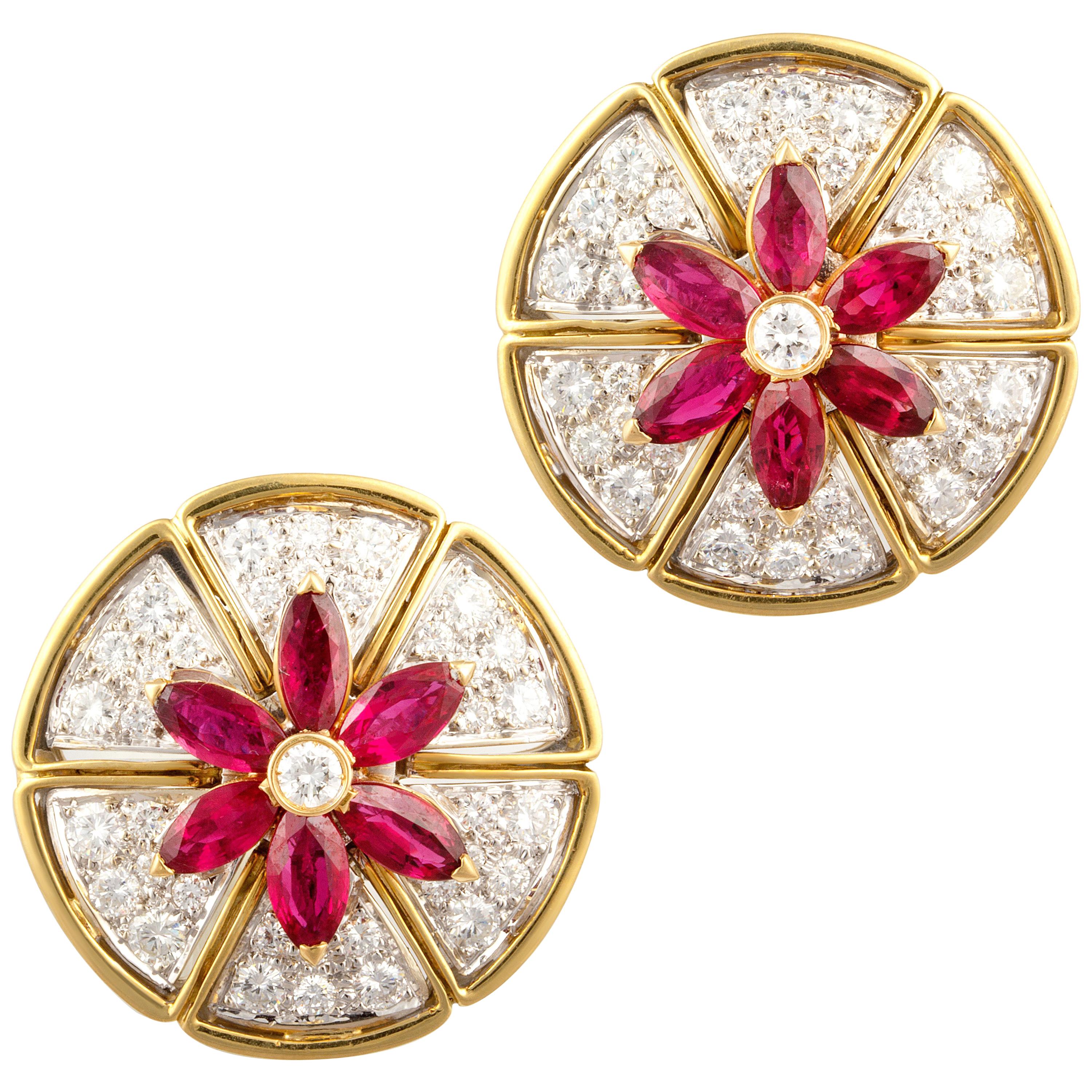 Ella Gafter Boucles d'oreilles à clip en rubis et diamants en vente