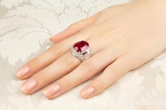 Ring mit Rubin 9,08 Karat und Diamanten im Design von Ella Gafter