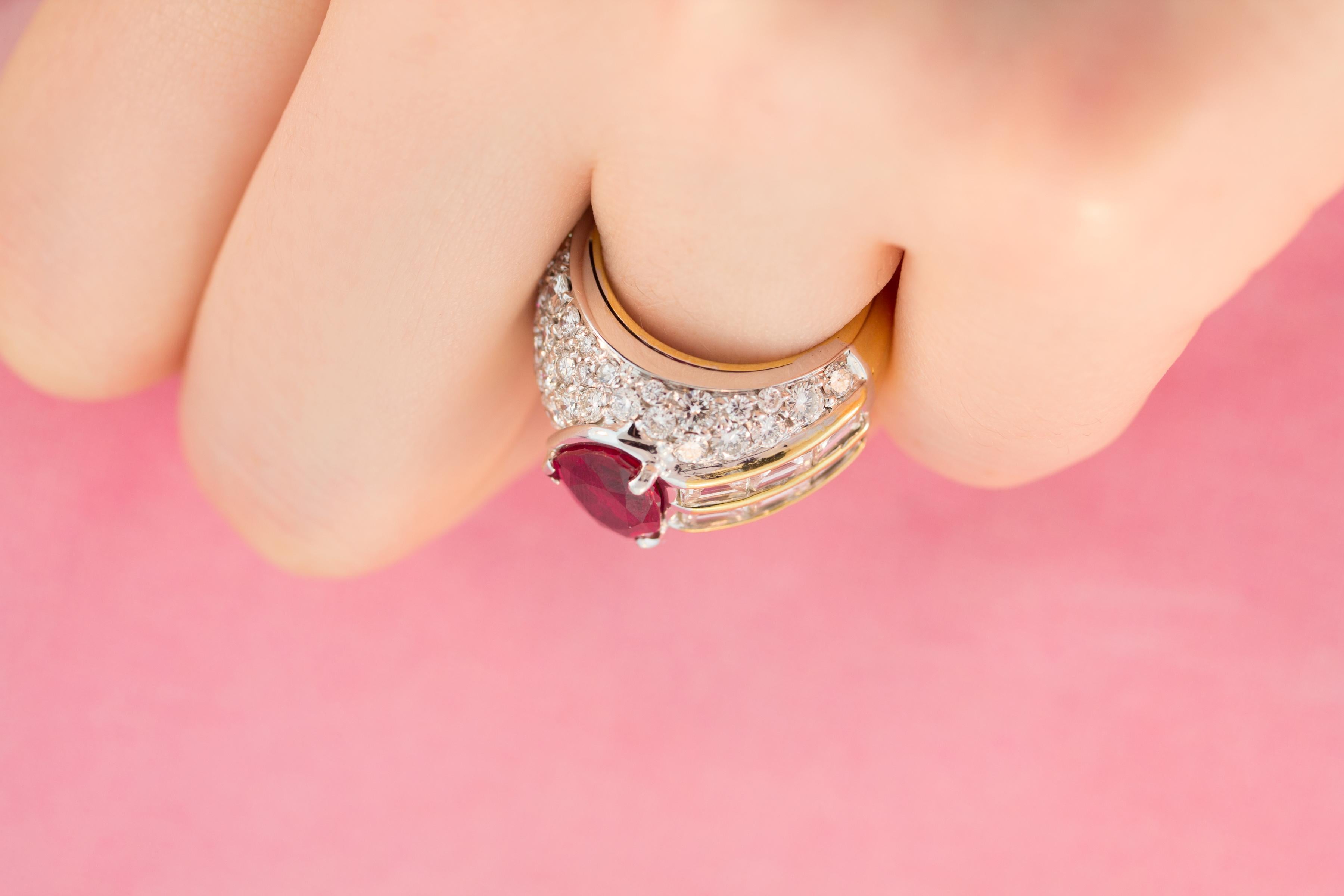 Ella Gafter Ruby Diamond Cocktail Pinky Ring In Excellent Condition For Sale In New York, NY