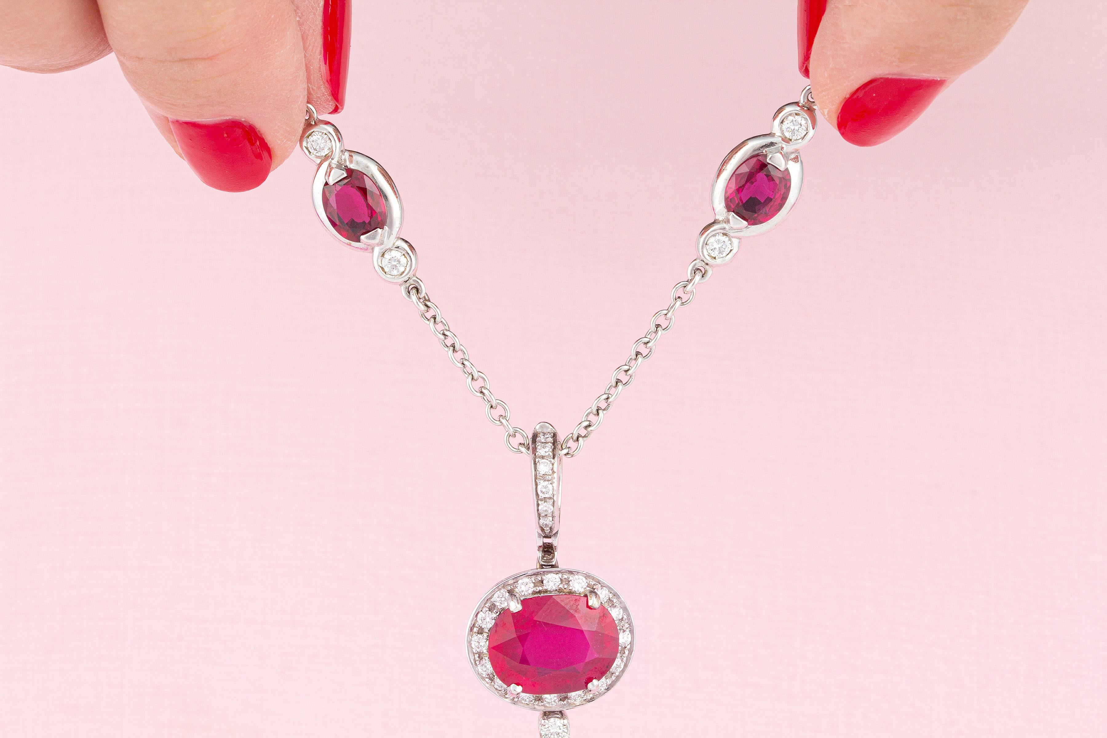 Ella Gafter Collier à pendentifs en perles avec diamants et rubis Pour femmes en vente