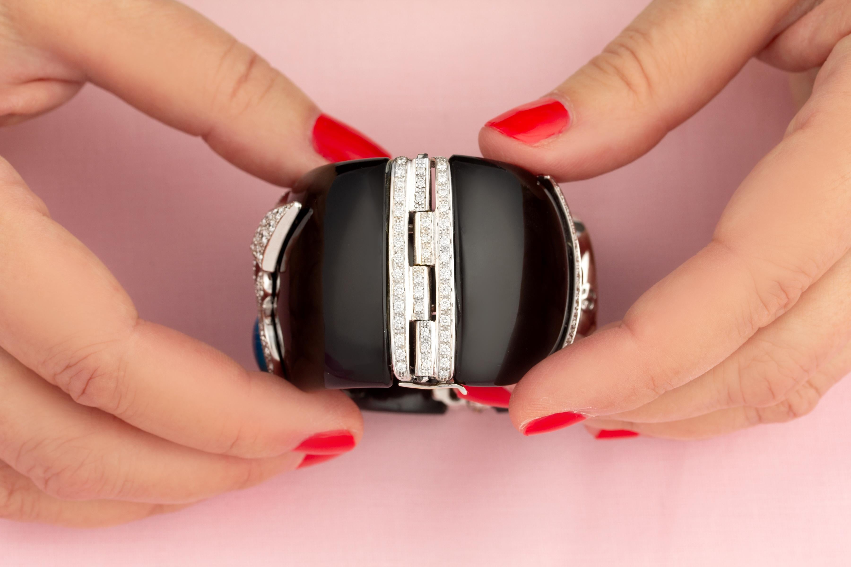 Bracelet manchette du Zodiac Sagittaire avec diamants Design/One par Ella Gafter Pour femmes en vente