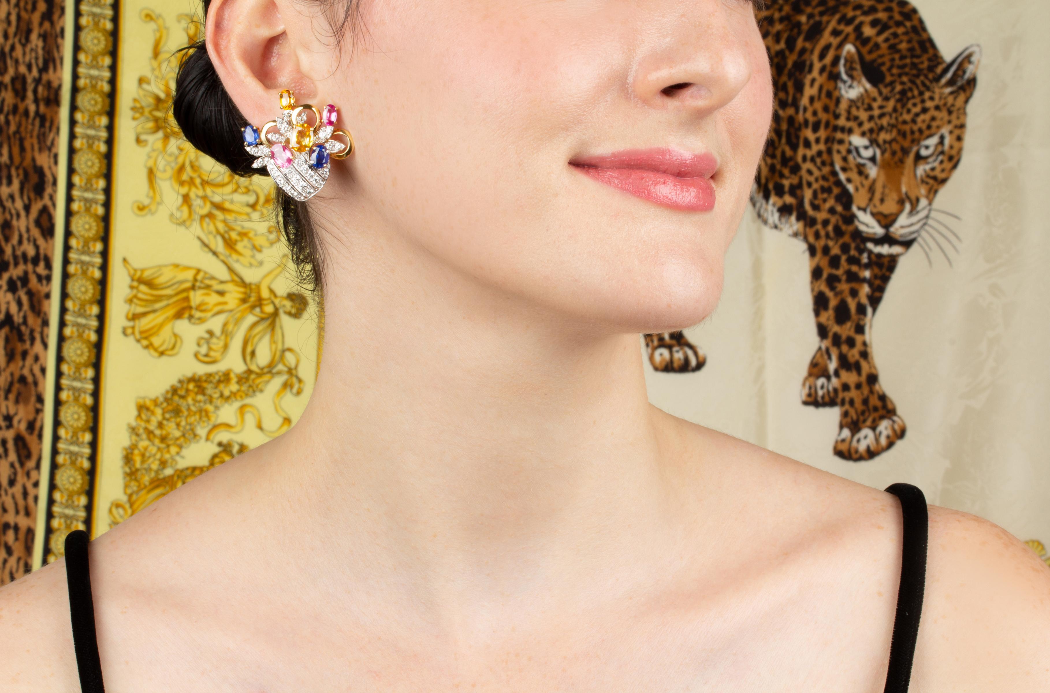 Pendientes de zafiro multicolor y diamantes con clip Diseño de Ella Gafter Artista en venta