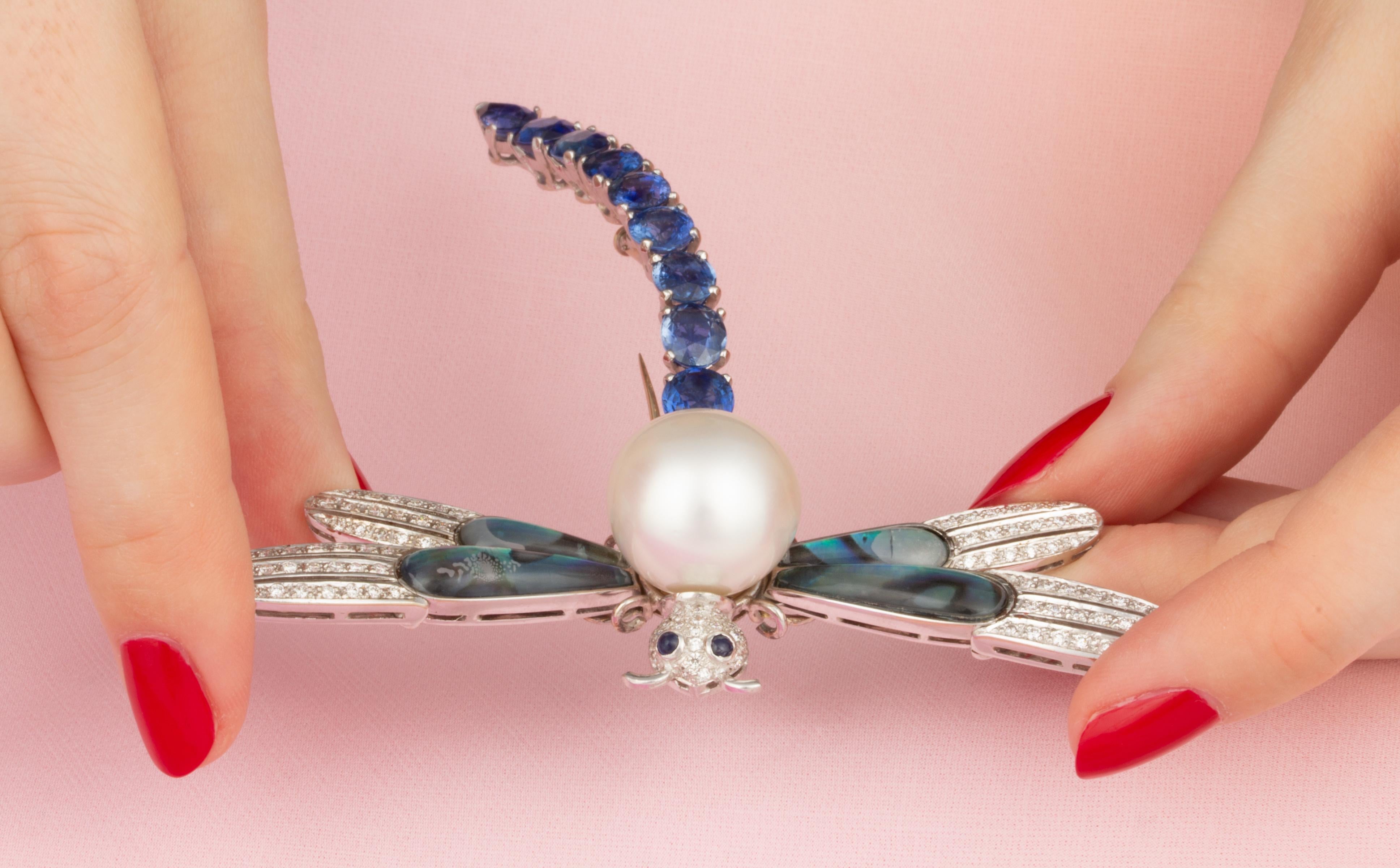 Ella Gafter Dragonfly Brooch Sapphire Diamond 18mm Pearl In New Condition For Sale In New York, NY