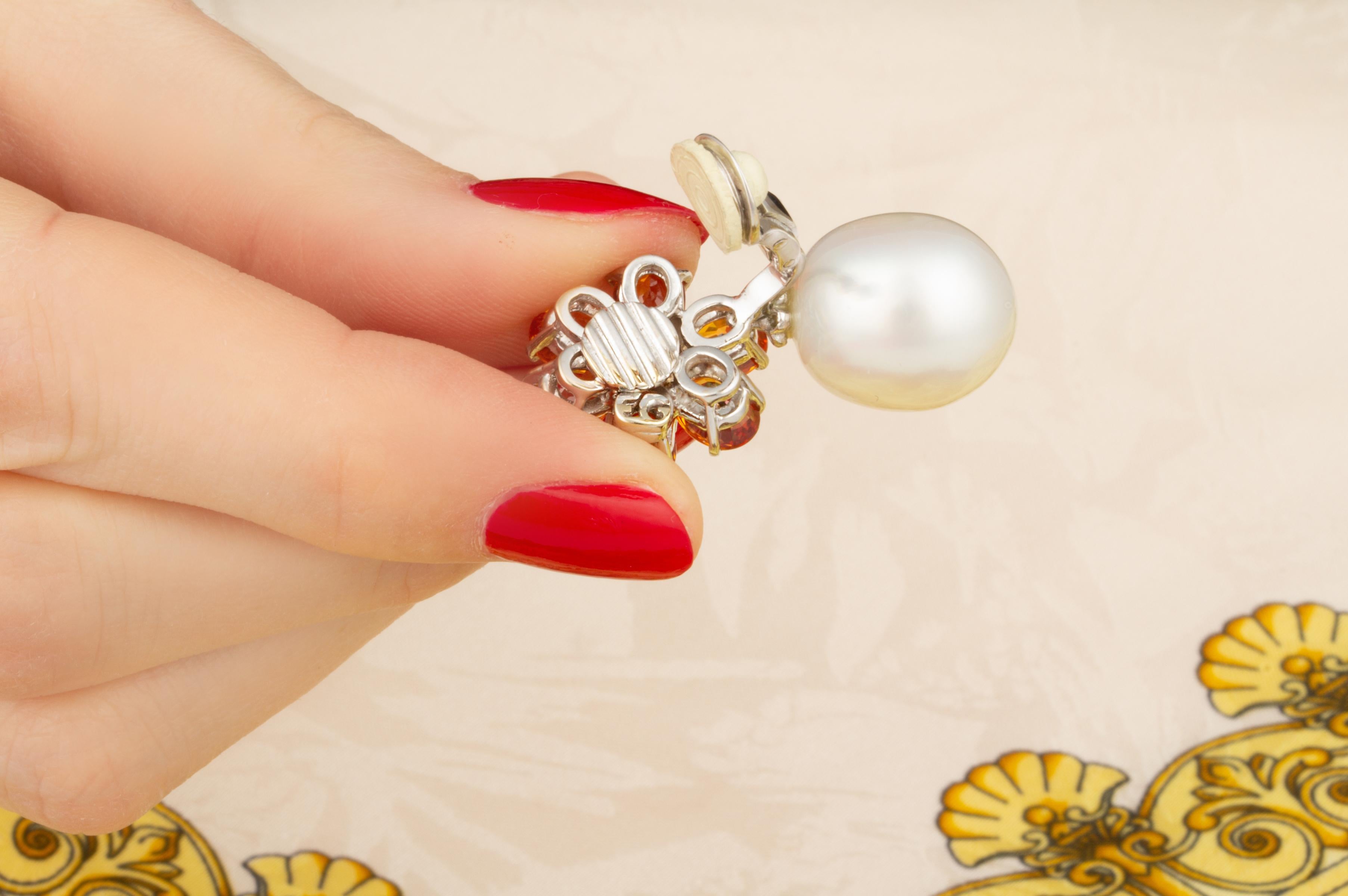 Pendants d'oreilles en saphir, perles des mers du Sud et diamants Design/One par Ella Gafter en vente 1