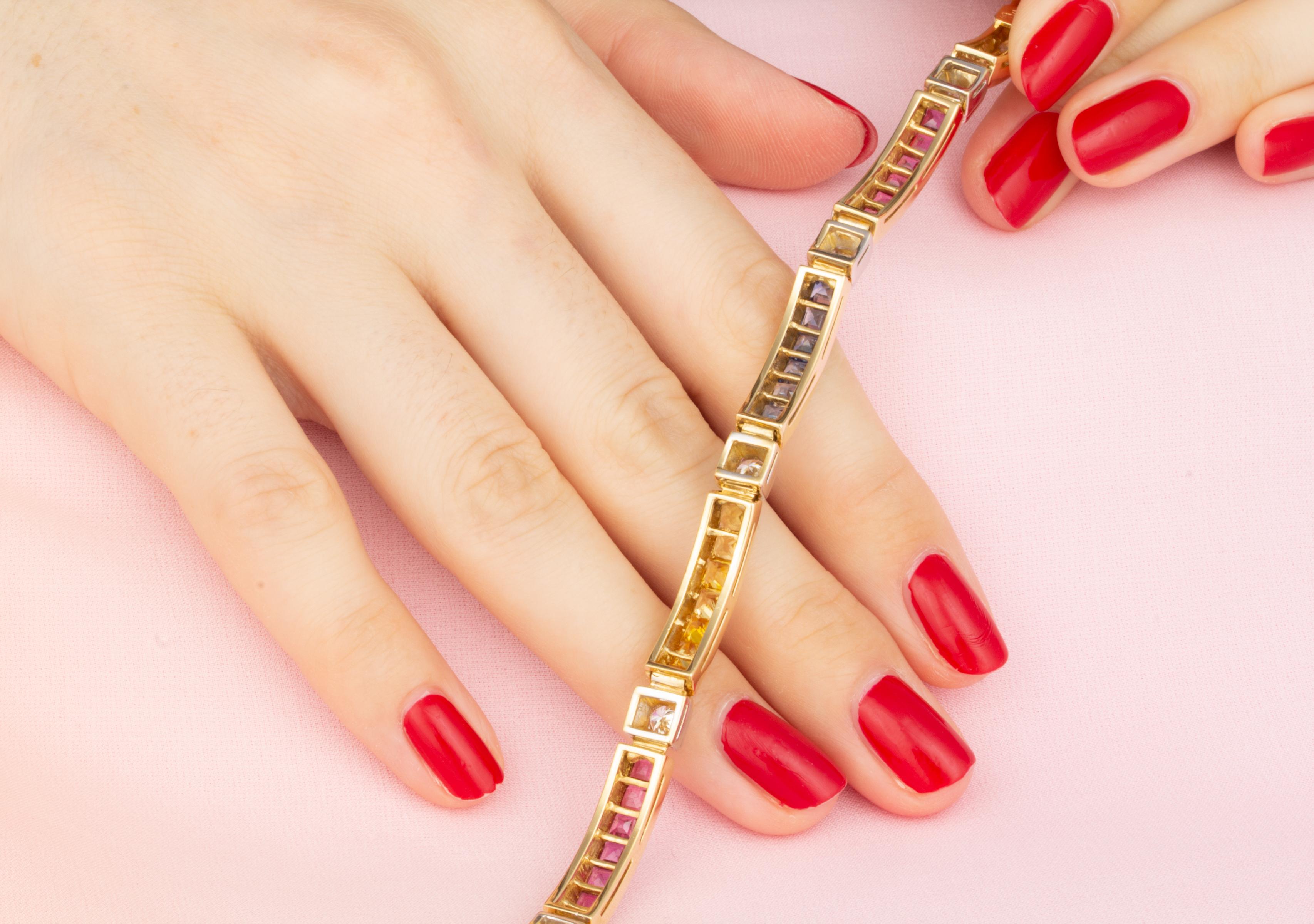 Quadrato Bracciale Multicolor Line Zaffiro Rubino Diamante Design/One di Ella Gafter in vendita