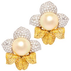 Ella Gafter South Sea Pearl Diamond Flower Earrings