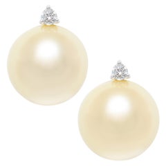 Pendientes de clip con perlas del mar del Sur y diamantes, diseño de Ella Gafter