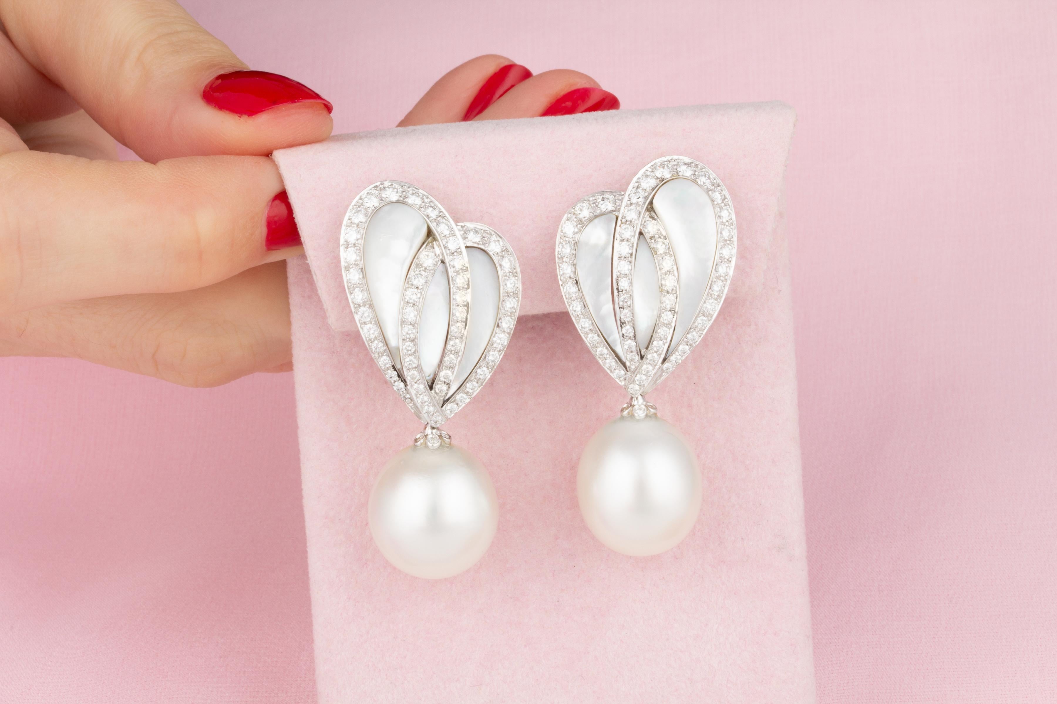 Ella Gafter South Sea Pearl Diamond Earrings In New Condition For Sale In New York, NY