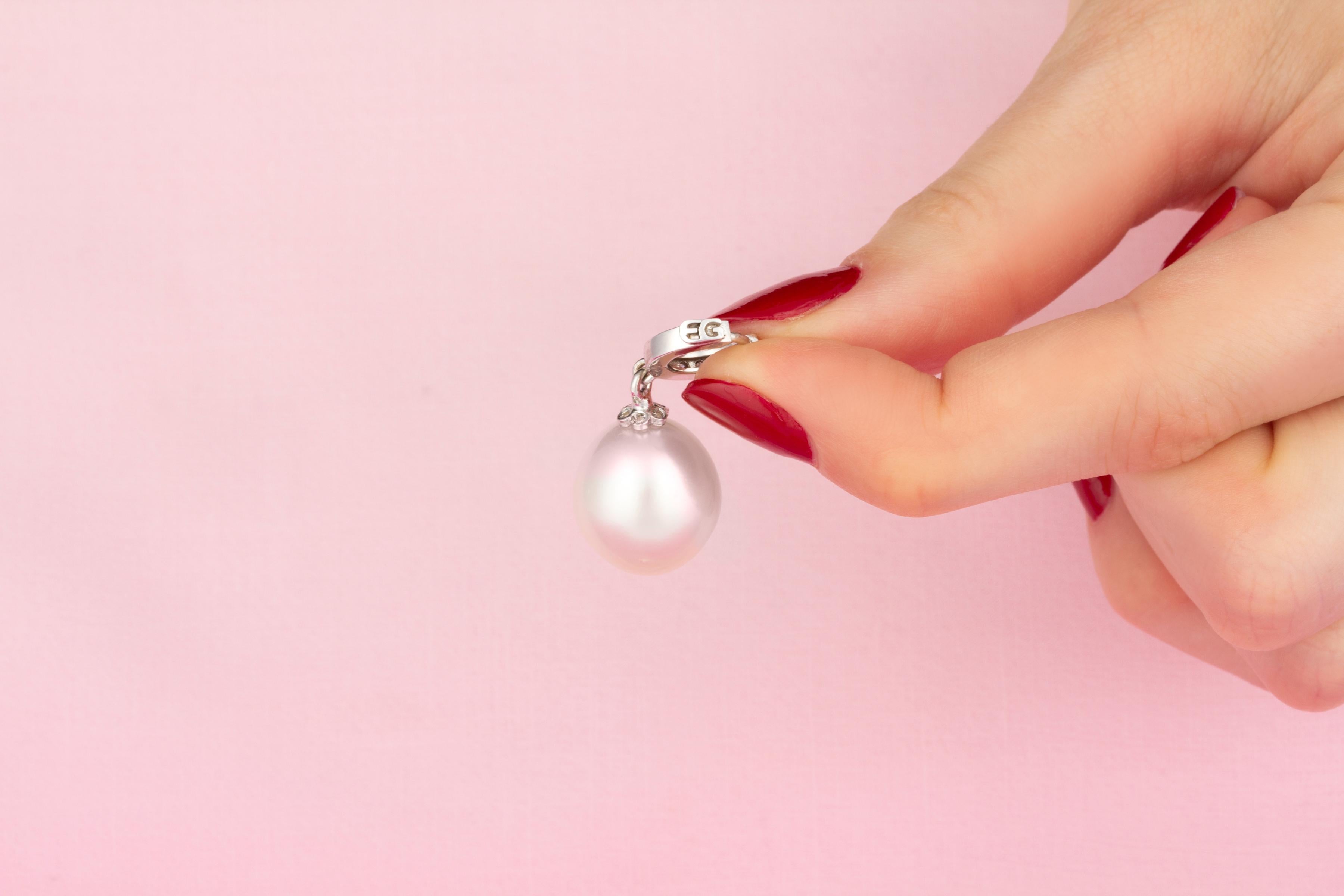 Orecchini a goccia con perle dei mari del sud da 16 mm Design/One con diamanti di Ella Gafter in vendita 2