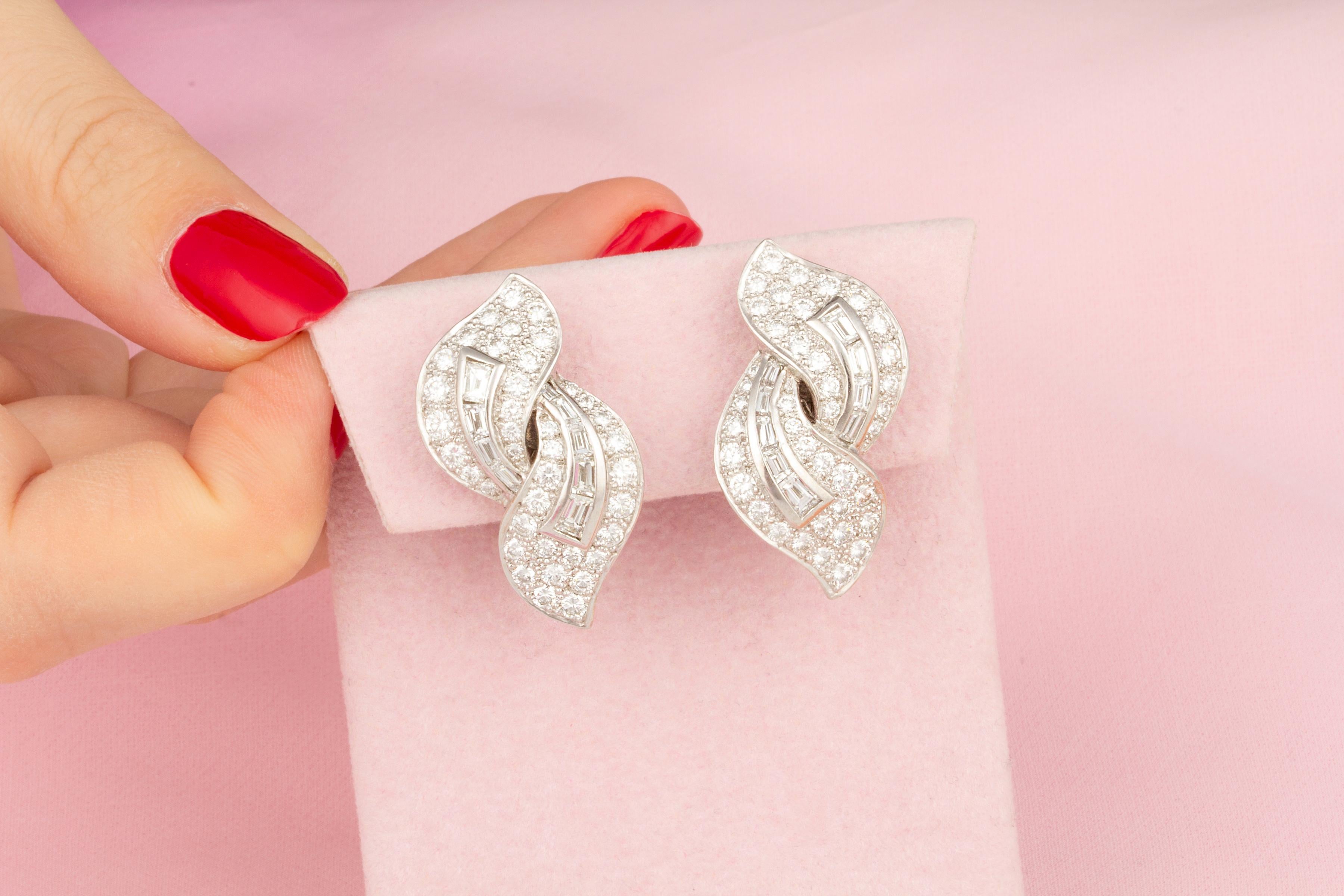 Ella Gafter South Sea Pearl Diamond Leaf Earrings For Sale 3