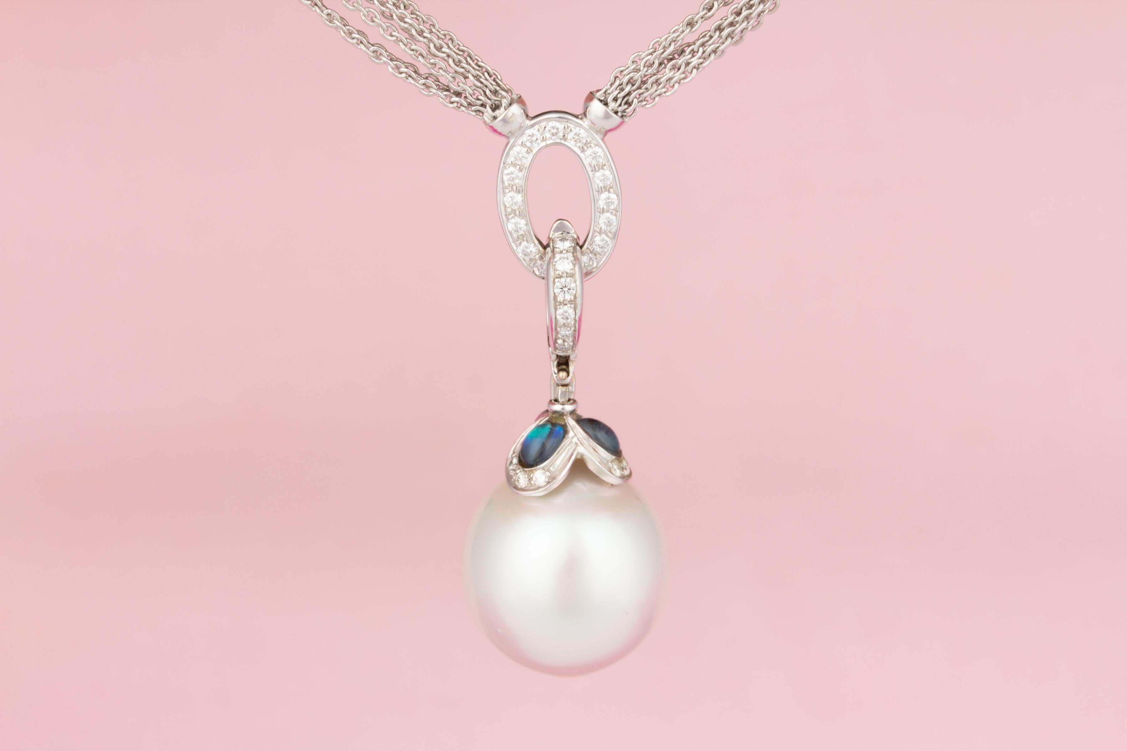 Brilliant Cut Ella Gafter South Sea Pearl Diamond Pendant Chain Necklace For Sale