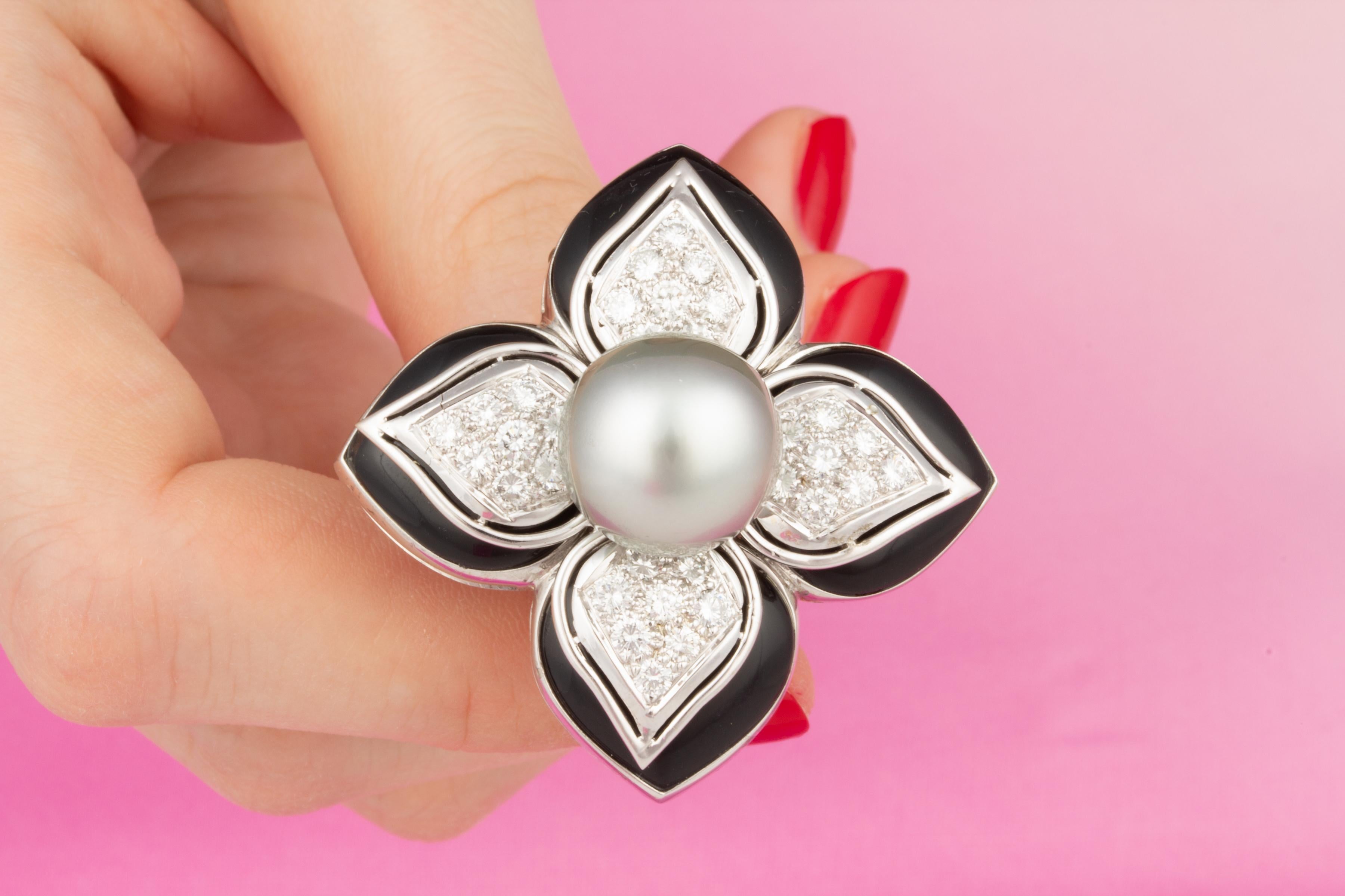 Brilliant Cut Ella Gafter 14mm Tahitian Pearl Diamond Onyx Earrings 