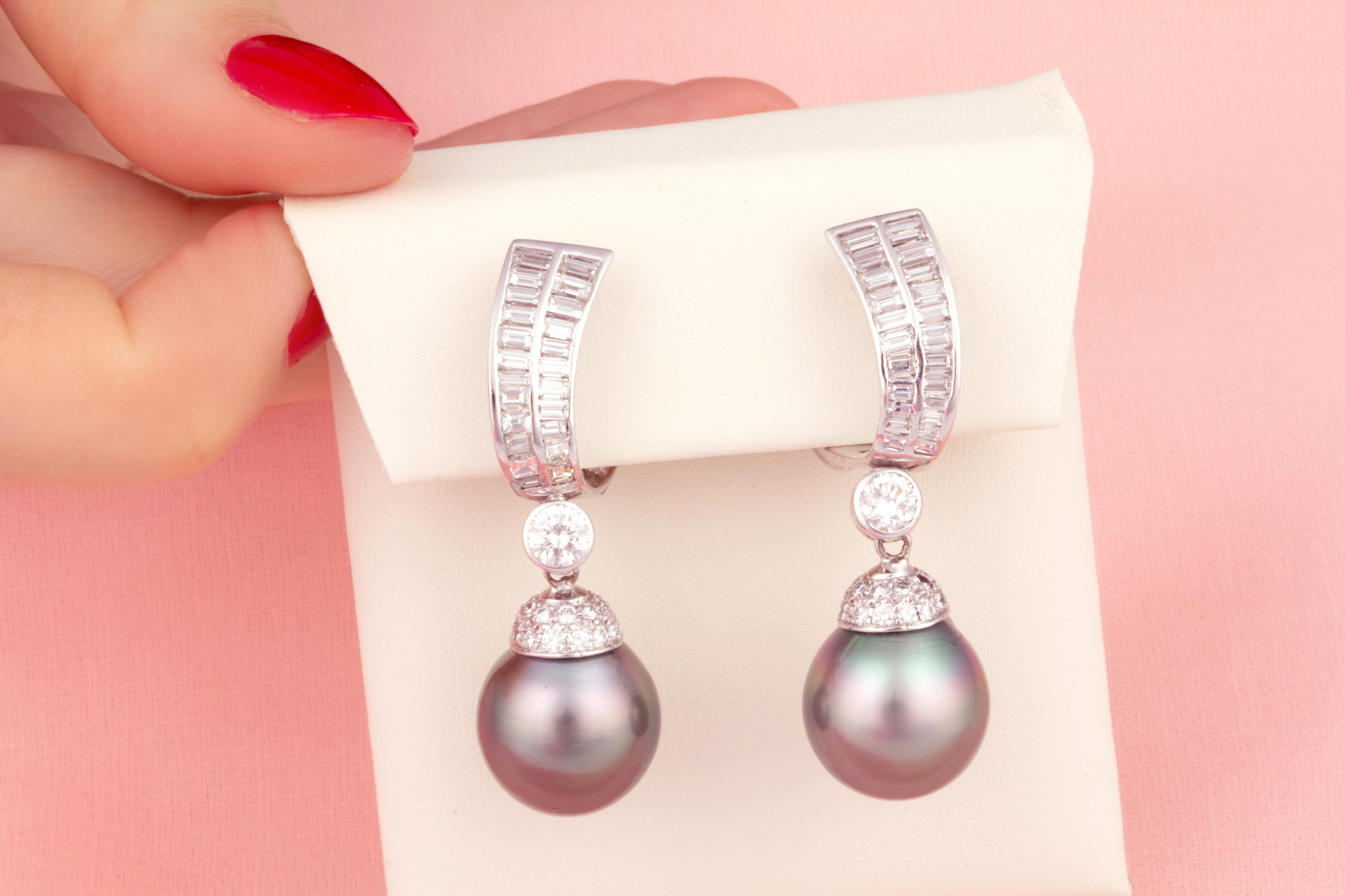 Ella Gafter Tahitian Pearl Baguette Diamond Earrings In New Condition For Sale In New York, NY