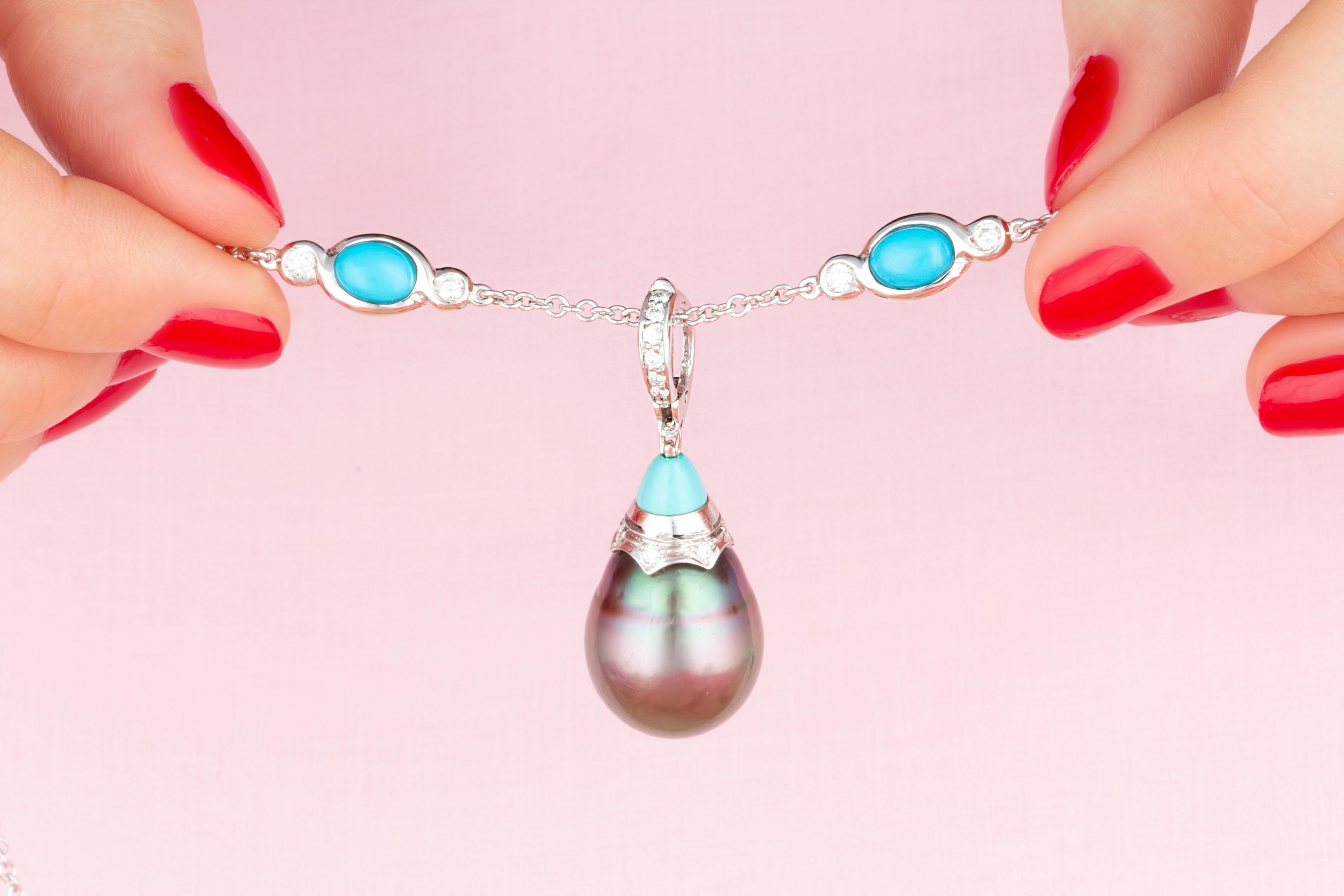 Taille brillant Ella Gafter, collier à pendentif en perles de Tahiti, diamants et turquoises en vente