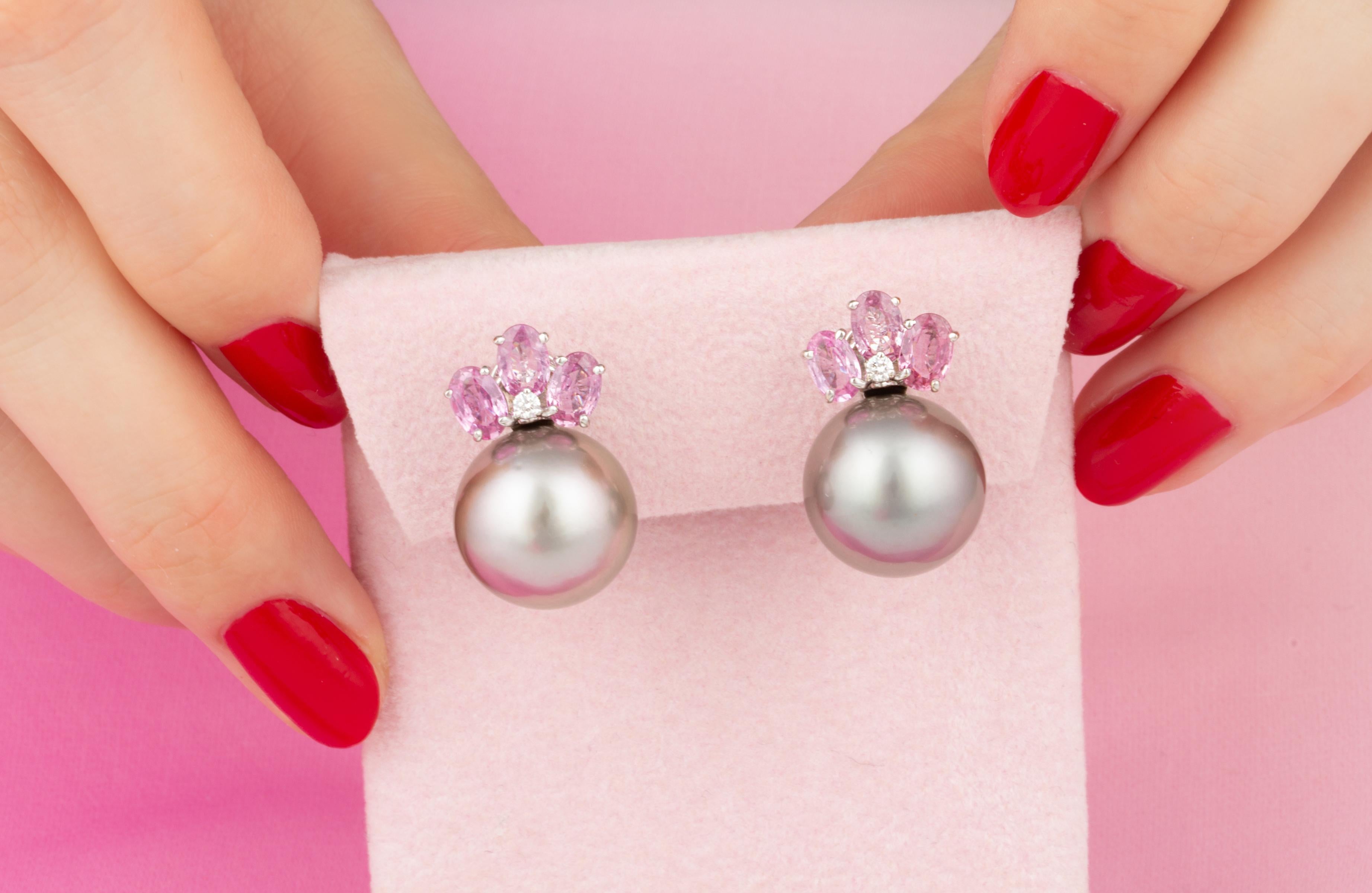 Artiste Boucles d'oreilles à clip en perle de Tahiti 14,5 mm et saphir rose Design/One par Ella Gafter en vente