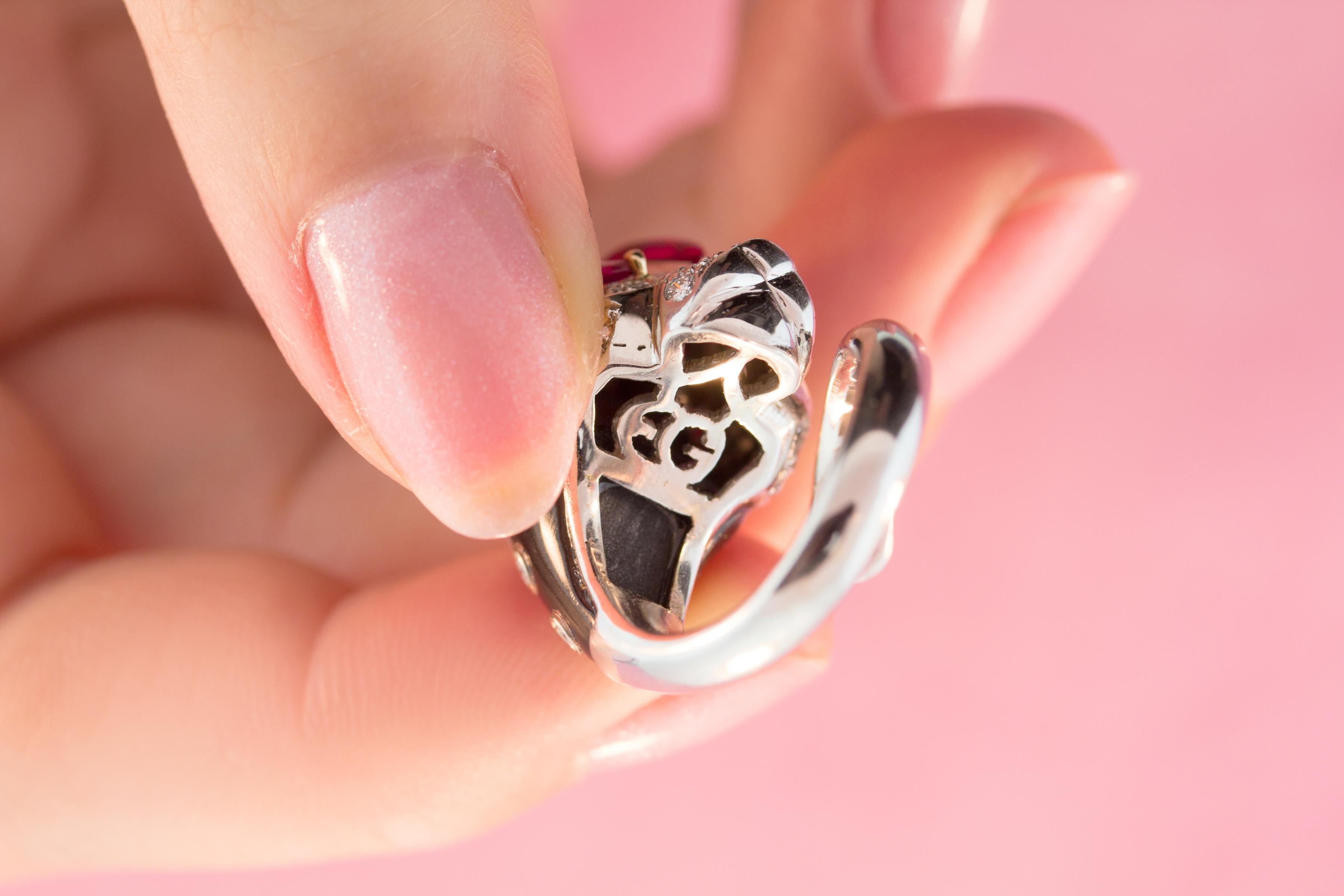 Tiger-Ring, Diamant, Rubin, Onyx, Design von Ella Gafter im Angebot 5
