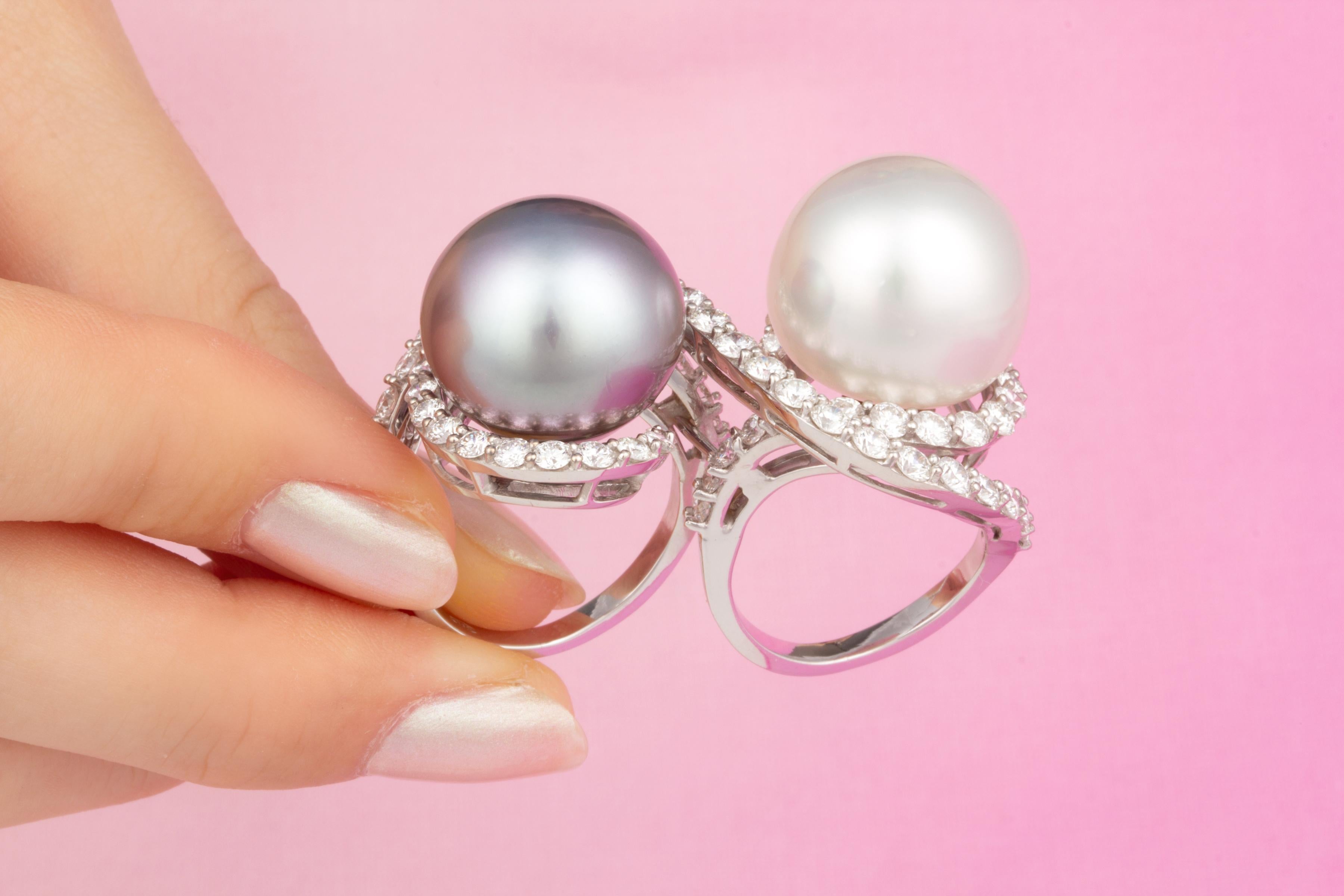 Two Finger Ring South Sea Pearl Tahitian Pearl and Diamond Design by Ella Gafter In New Condition For Sale In New York, NY