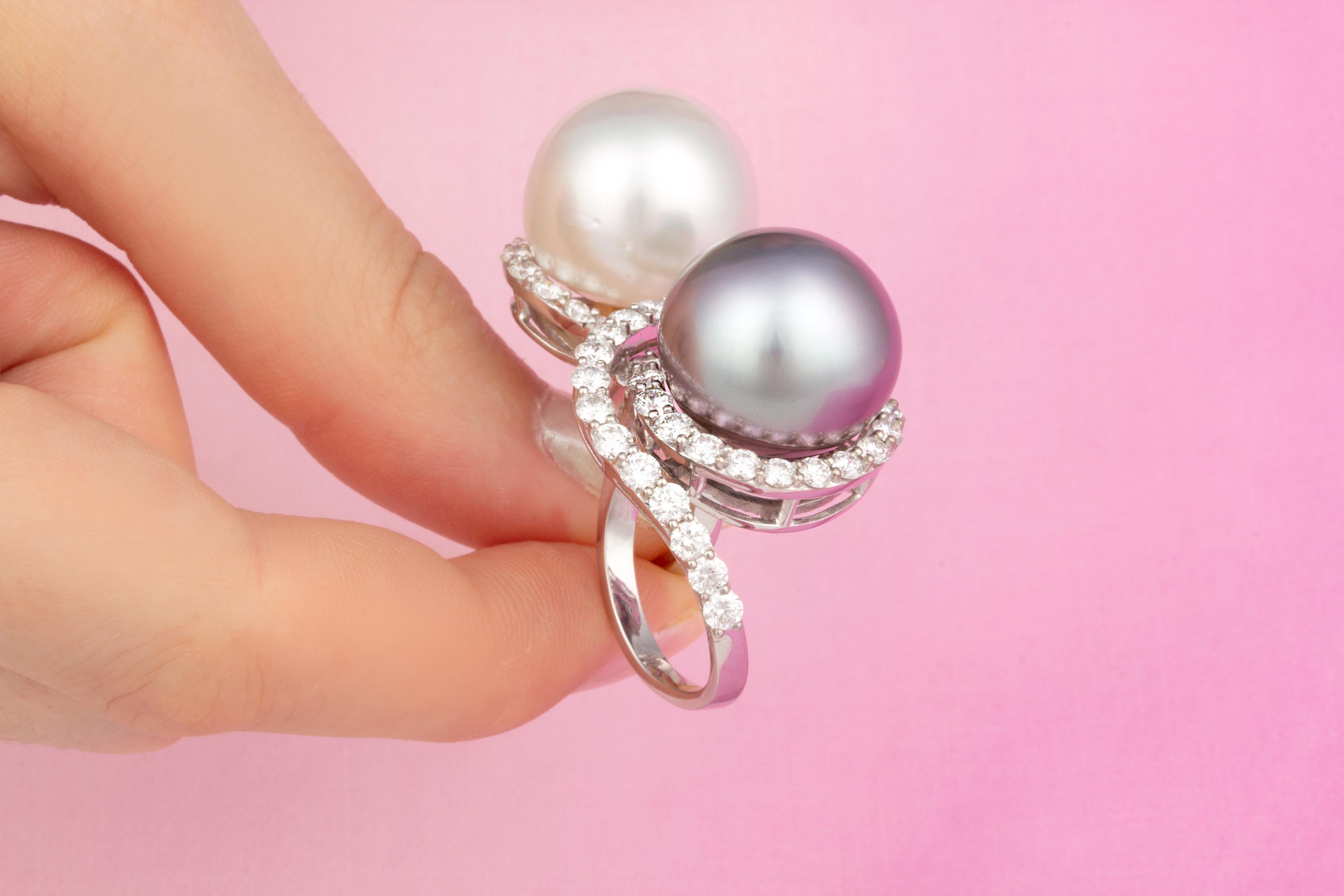 Women's Ella Gafter Two Finger Pearl Diamond Ring For Sale