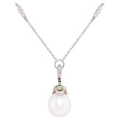 Ella Gafter White Pearl Pendant Necklace