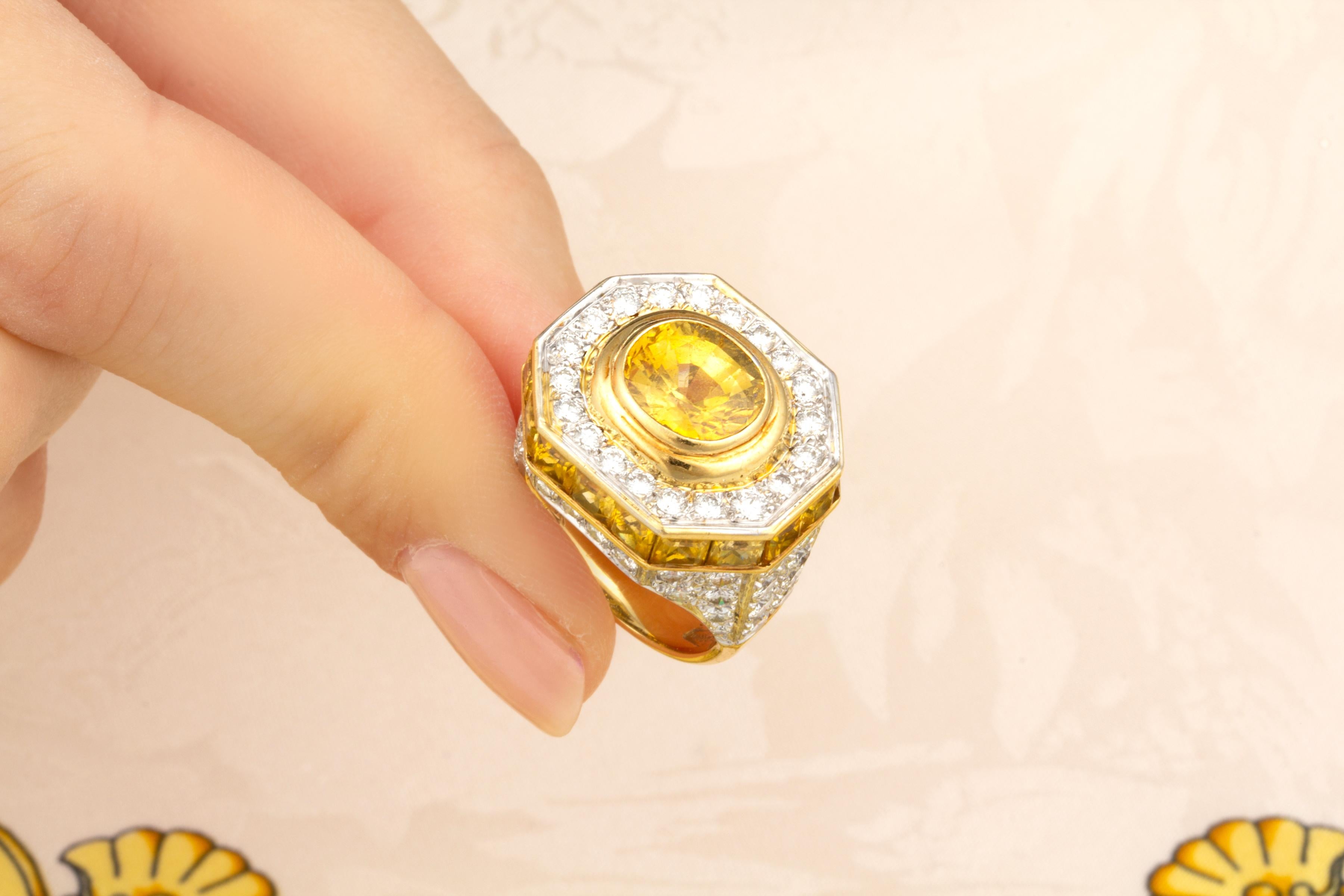 Anillo meñique de zafiro amarillo y diamante diseñado por Ella Gafter en venta 1
