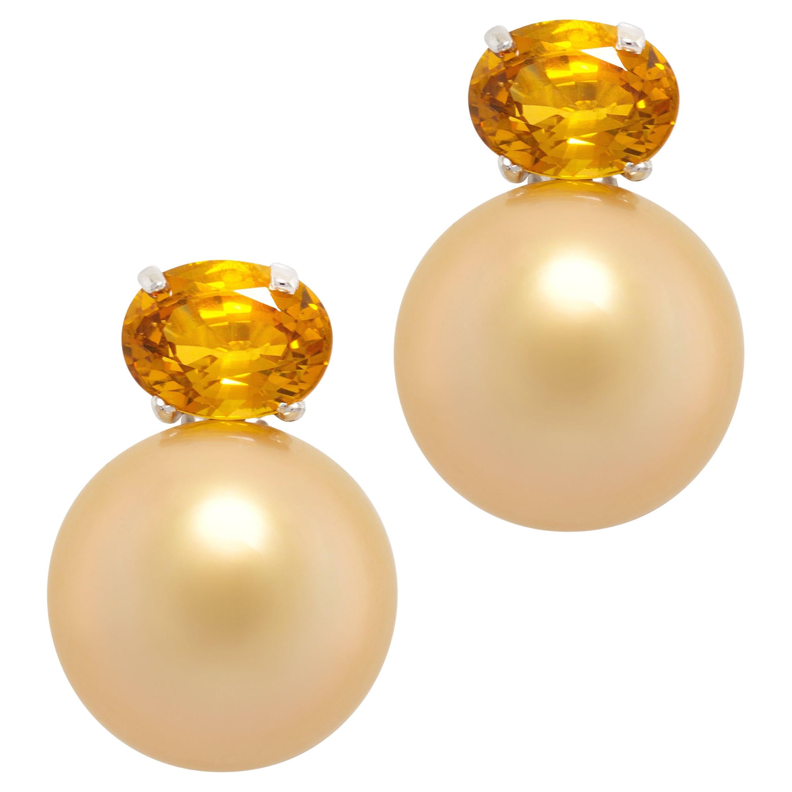 Ella Gafter Boucles d'oreilles à clip en saphir jaune et perle d'or en vente
