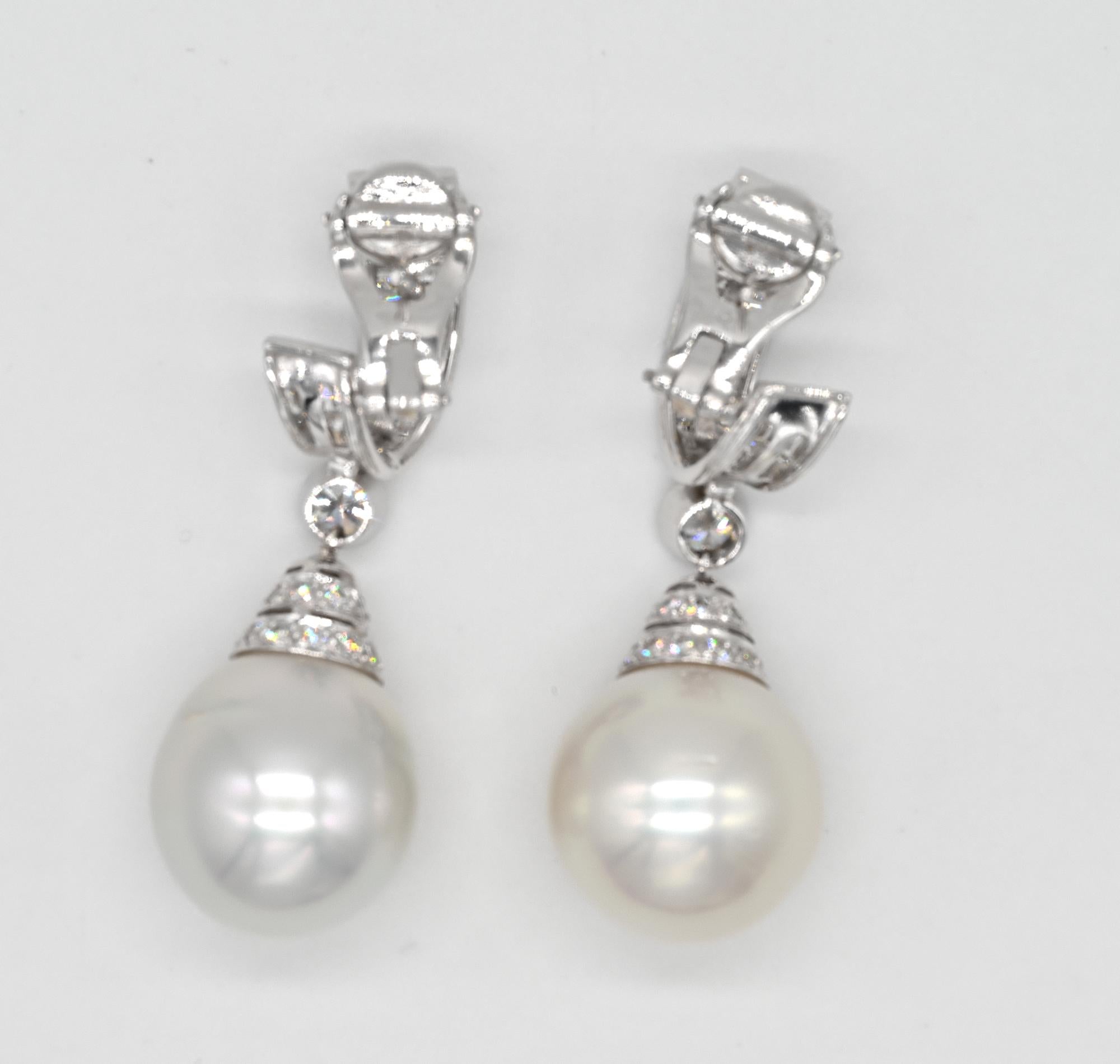 Ella Gem 18 mm. South Sea Pearl 3.70 Ct Diamond 18 KT Earrings In Good Condition For Sale In Napoli, IT