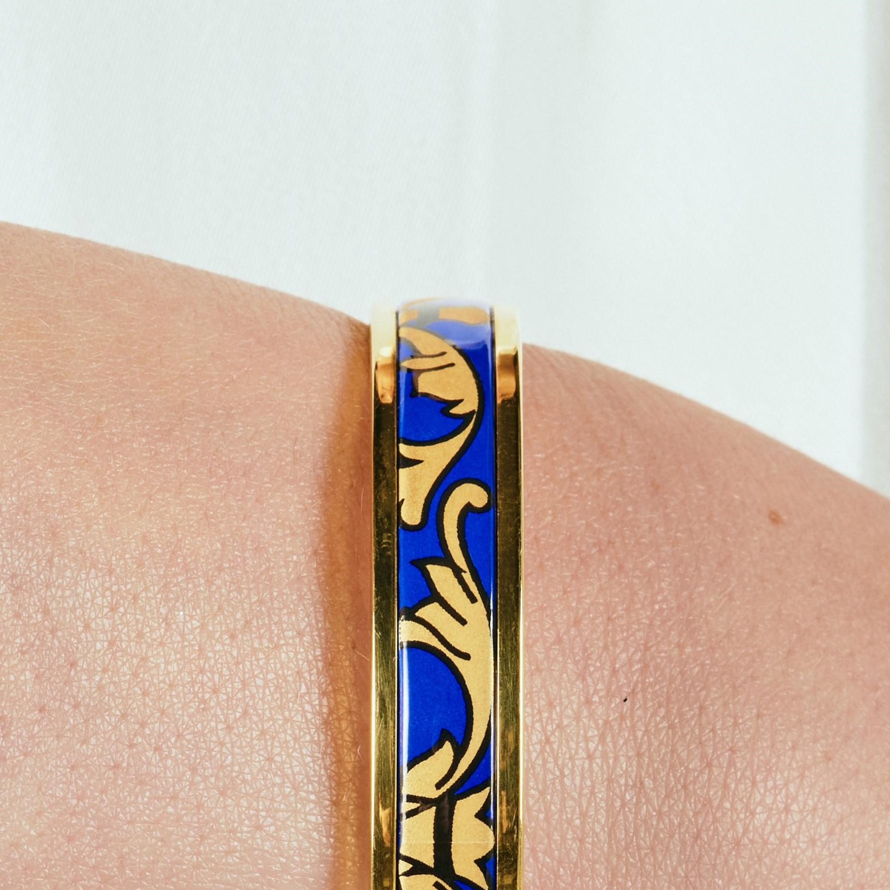 Blue Thin Hand Painted Gold-Plated Stainless Steel Bangle w/ Fire Enamel Detail In New Condition For Sale In Woodbridge, CA