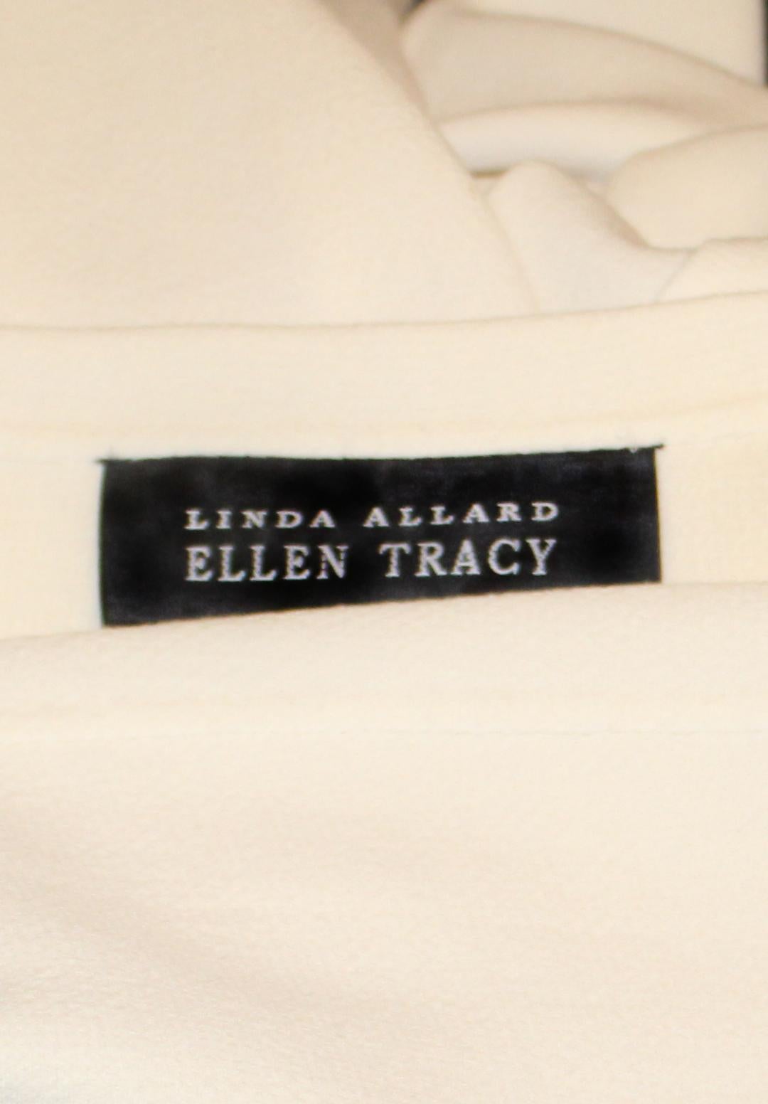 Ellen Tracy Ivory Spring Coat  In Excellent Condition In Palm Beach, FL
