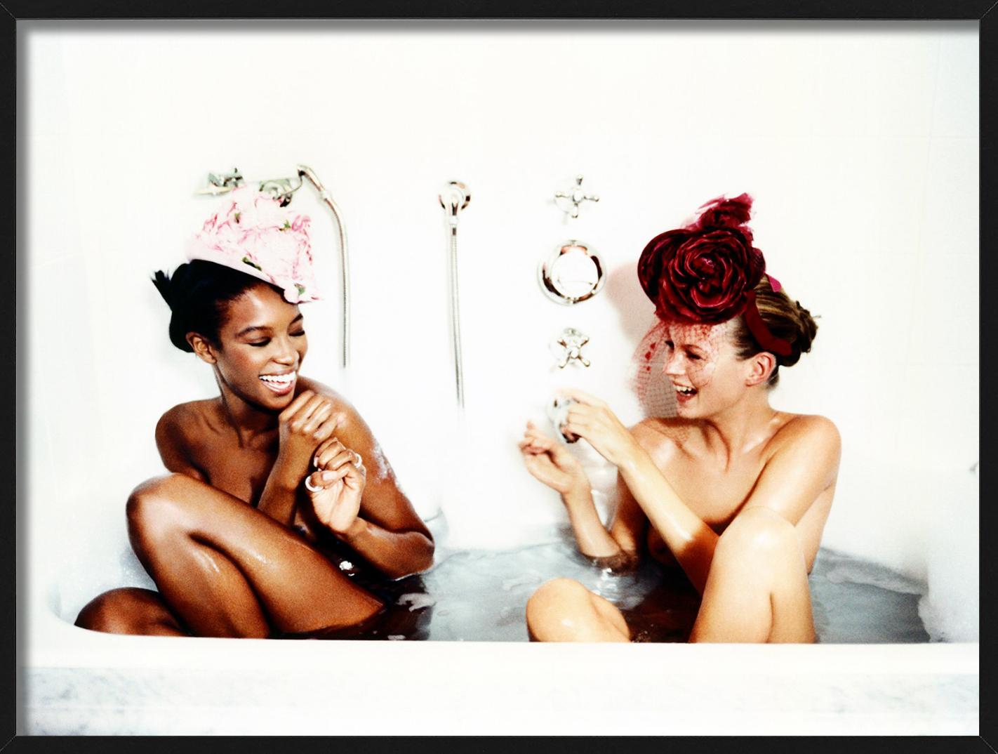 Bathtub, Naomi Campbell et Kate Moss, photographie d'art, 1996 en vente 1