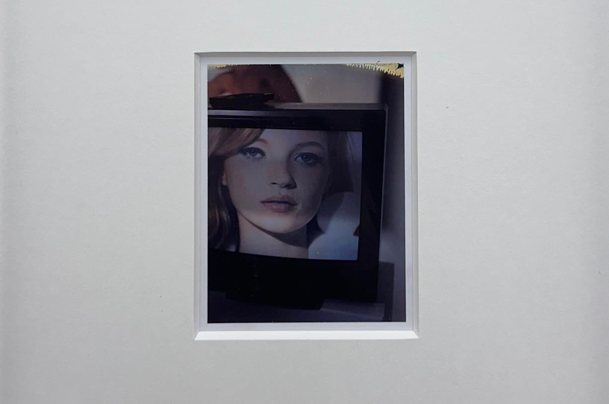 Casting, Kate Moss - Black Color Photograph by Ellen von Unwerth